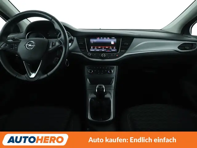 Opel Astra view 12