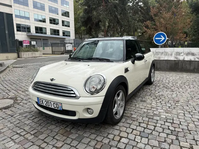 MINI Cooper Clubman