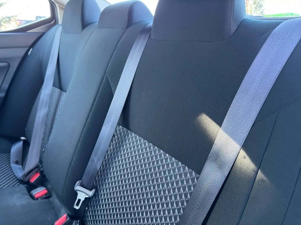 Nissan Versa снимка Nissan Versa