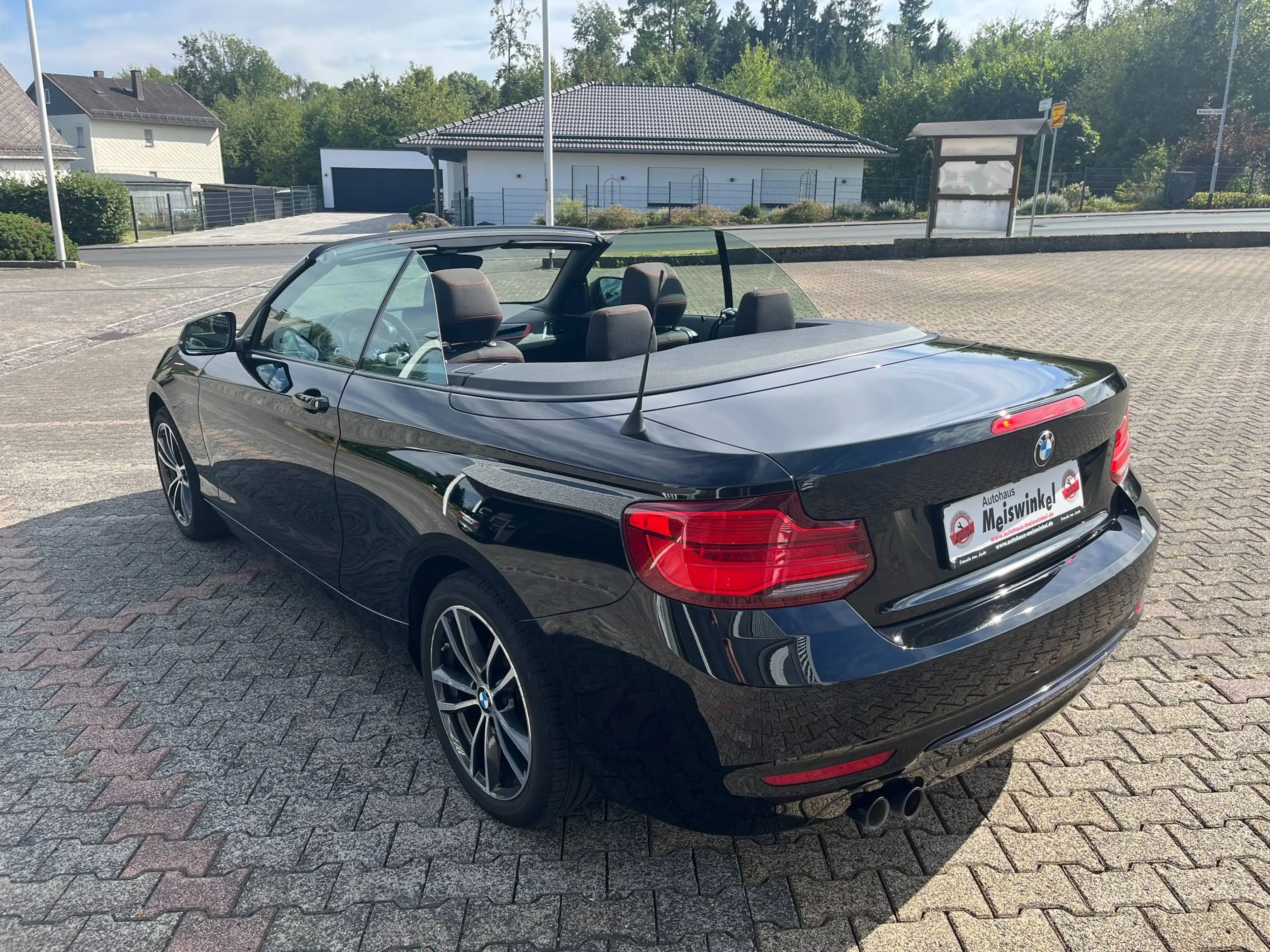 BMW 220 220 i Cabrio Sport Line — photo 3