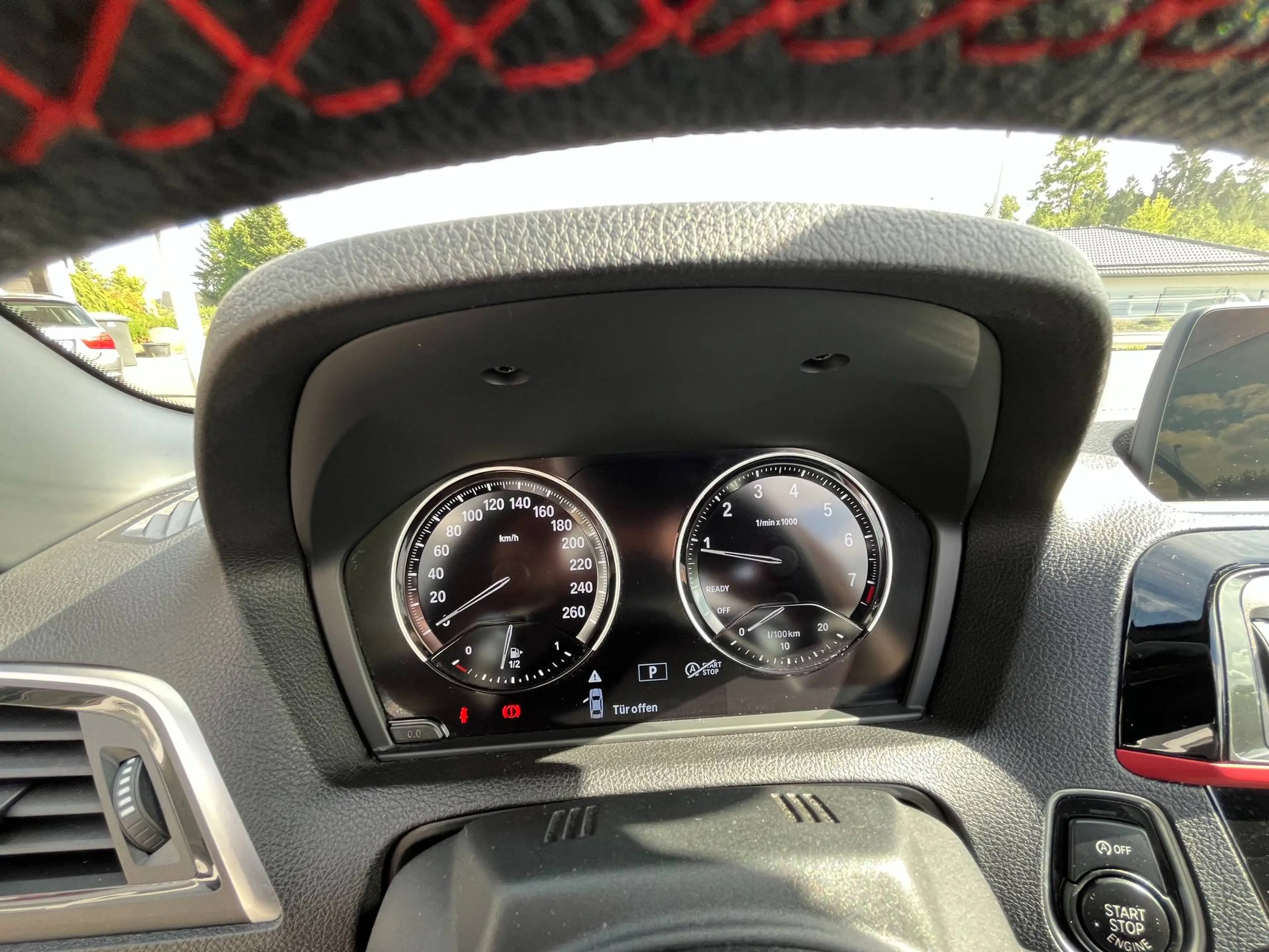 BMW 220 220 i Cabrio Sport Line — photo 14
