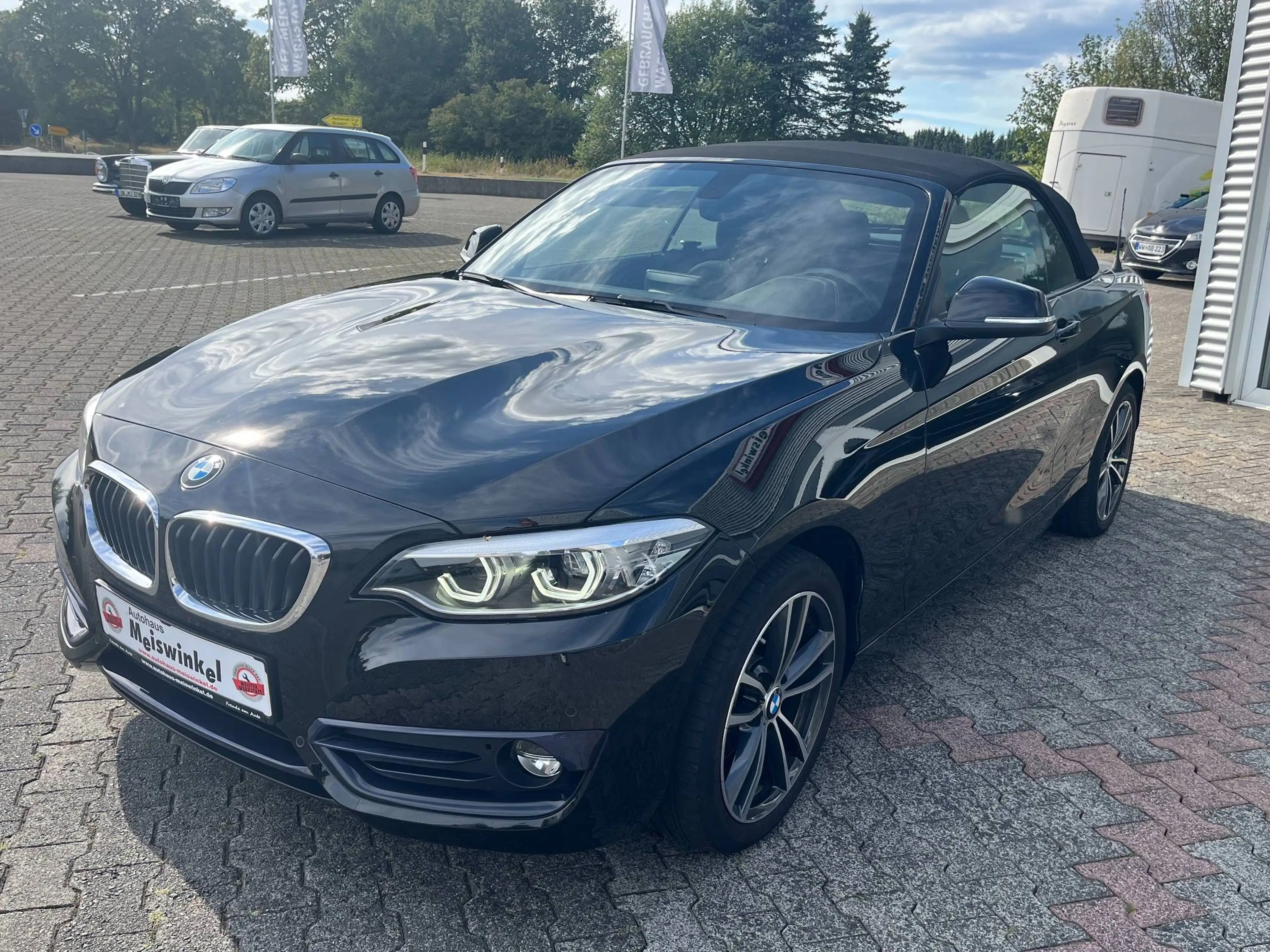 BMW 220 220 i Cabrio Sport Line — photo 2