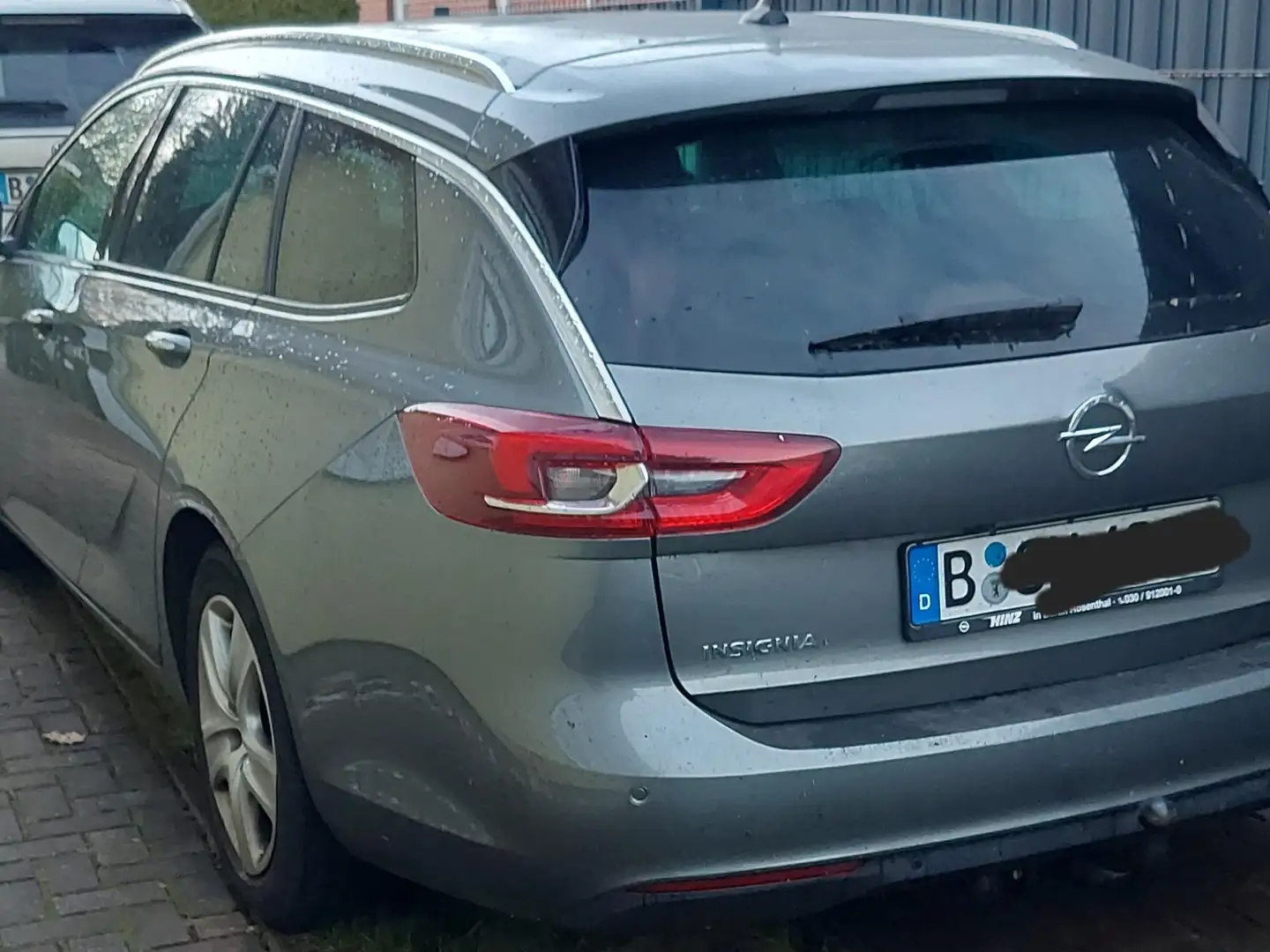 Opel Insignia Insignia Sports Tourer 2.0 Diesel Automatik Ultima Grau - 2