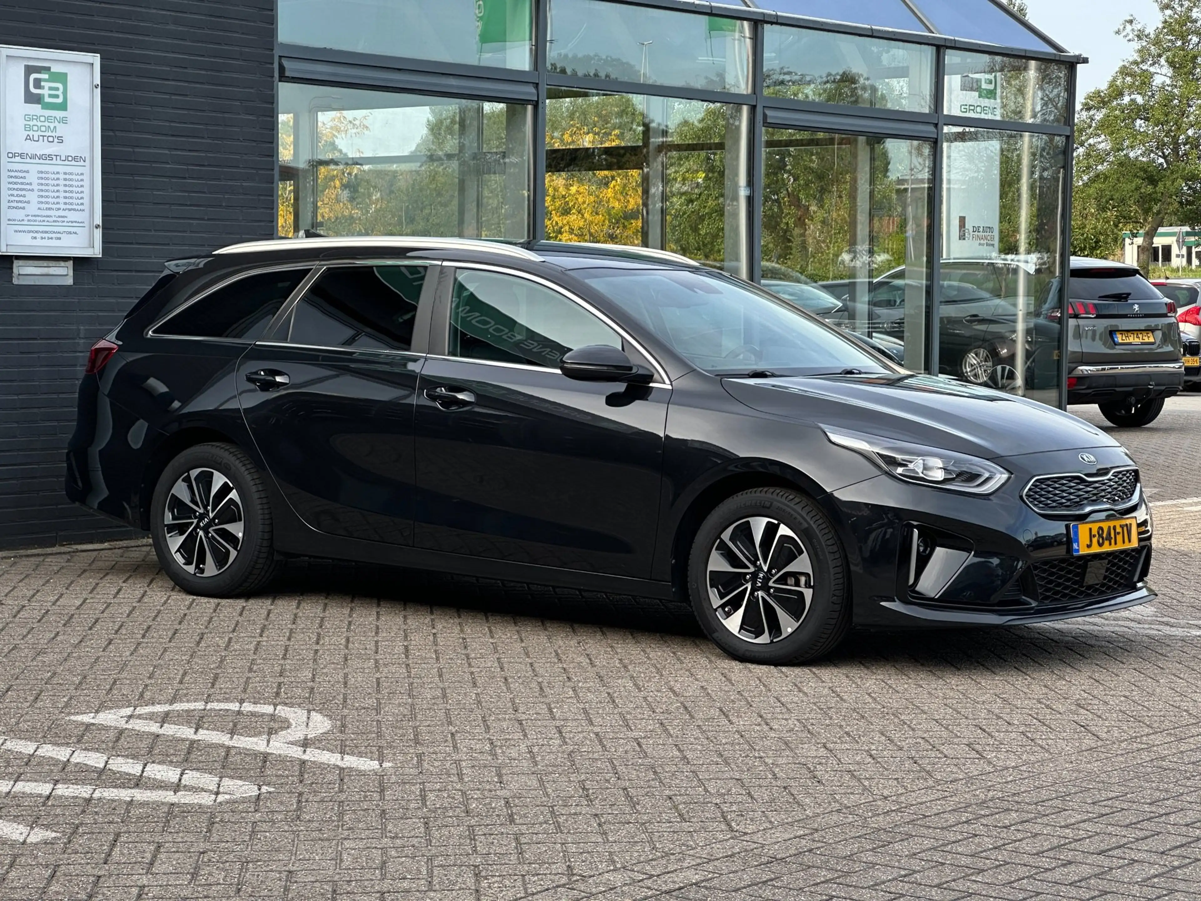Kia Ceed SW / cee'd SW Sportswagon 1.6 GDI PHEV DynamicPlusLine/CAMERA/CA — photo 6
