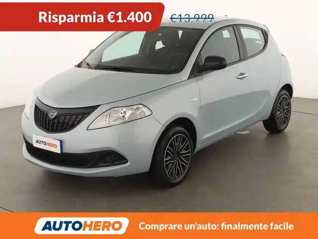 Lancia Ypsilon