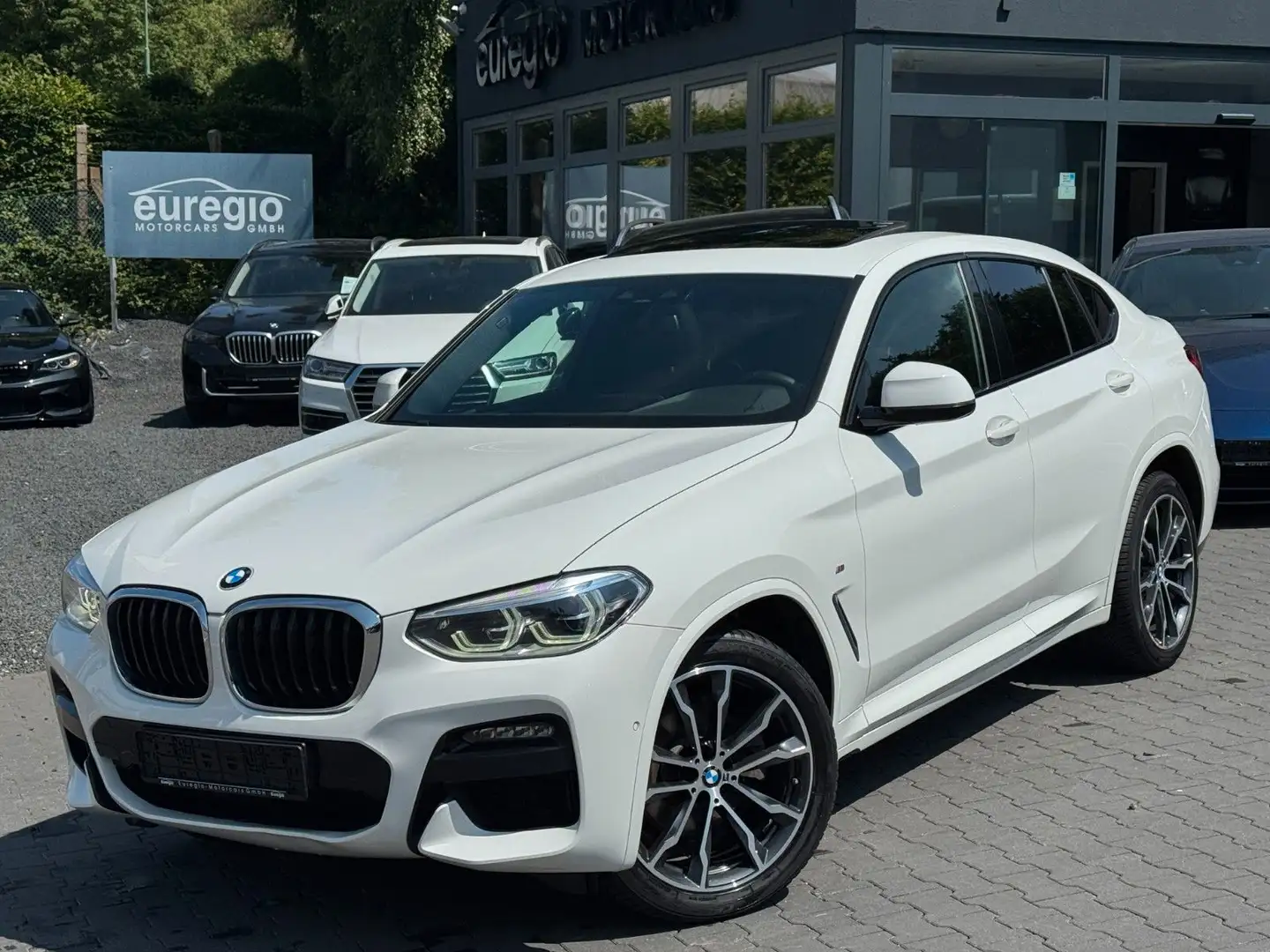 BMW X4 xDrive 20 d Aut. 1 Hand - M Sportpaket /// Blanco - 2