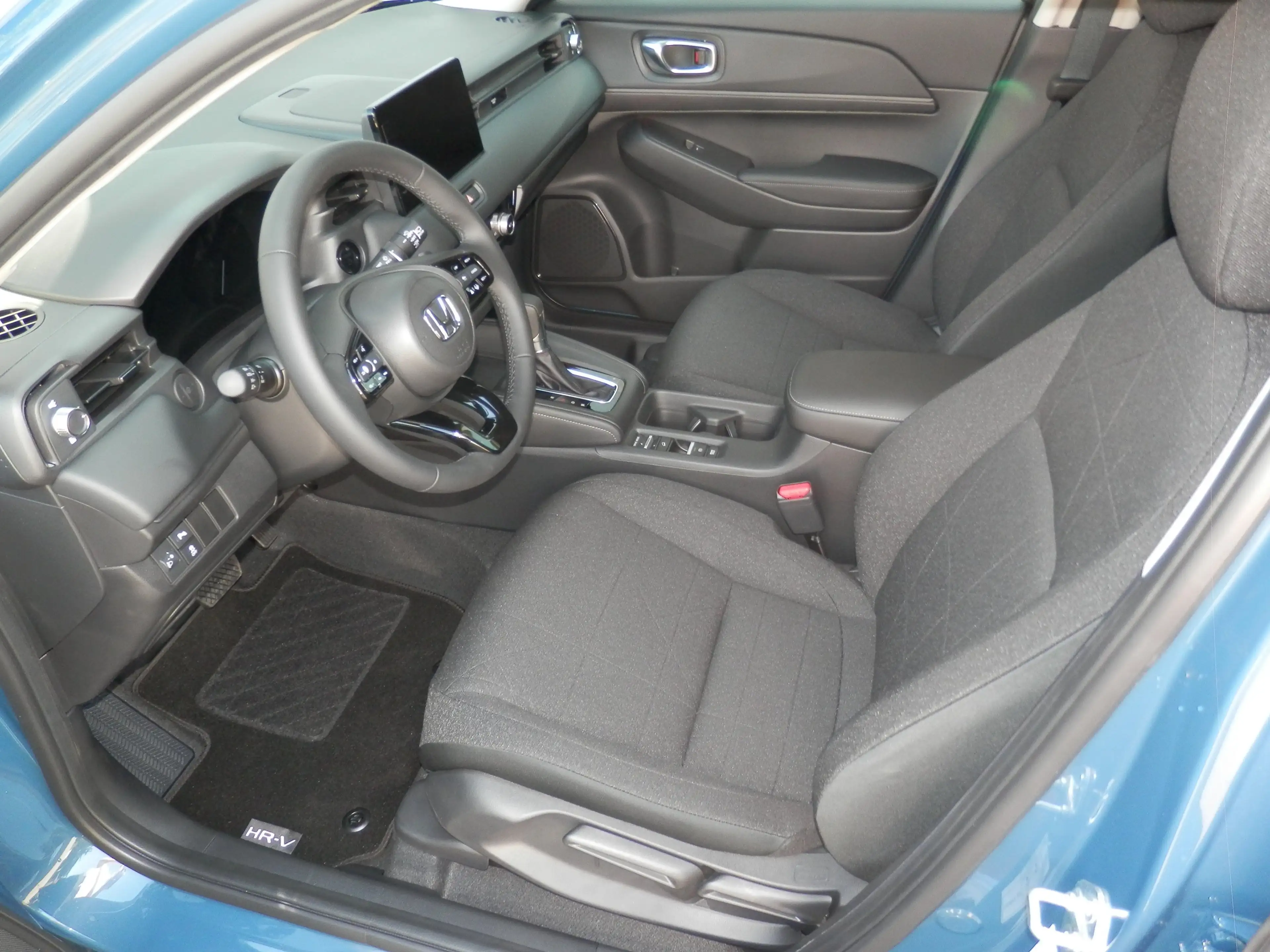 Honda HR-V 1,5 i-MMD Hybrid 2WD Elegance Aut. — photo 9