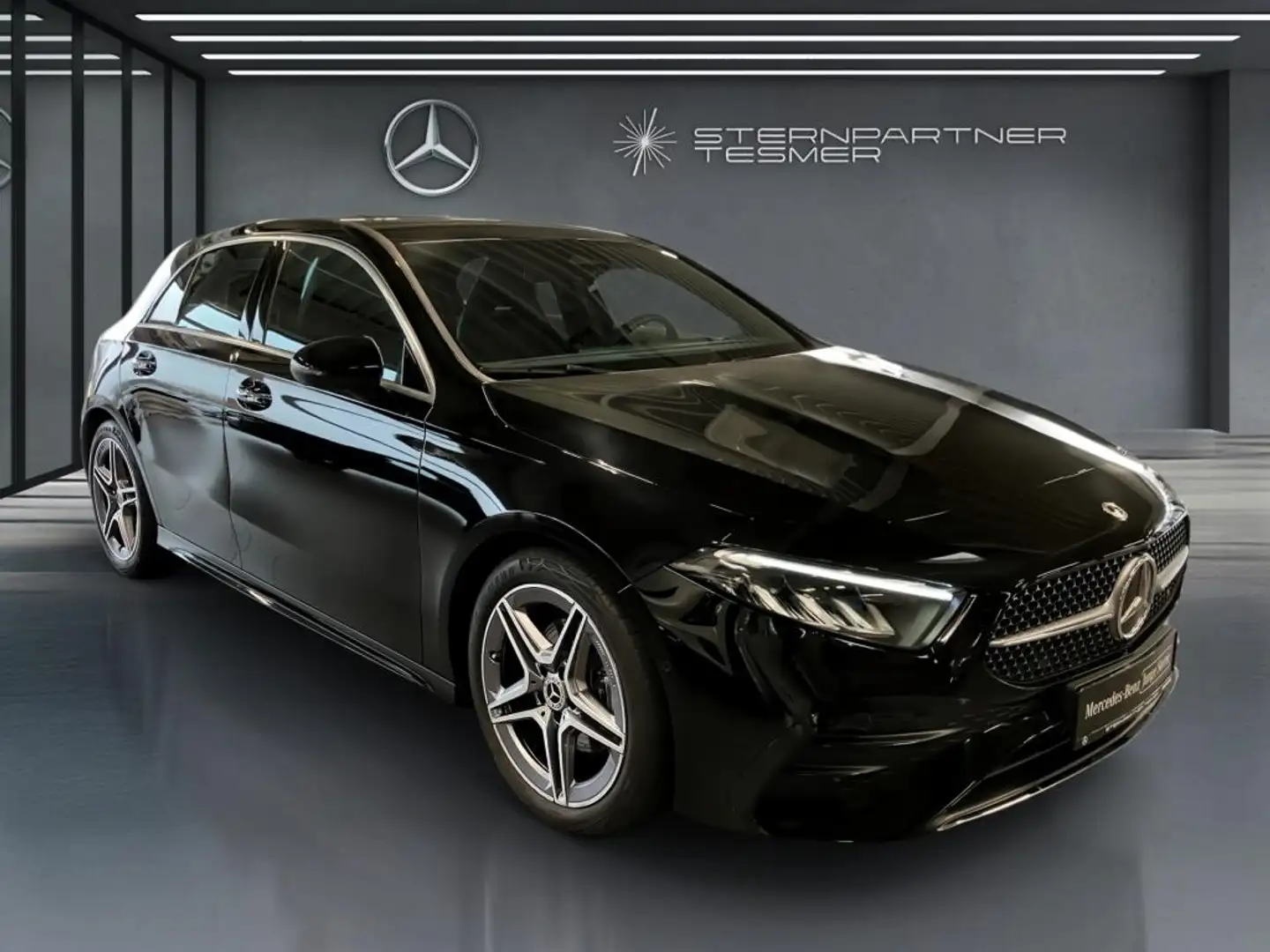 Mercedes-Benz A 200 AMG - Kamera - Ambiente - LED Schwarz - 2