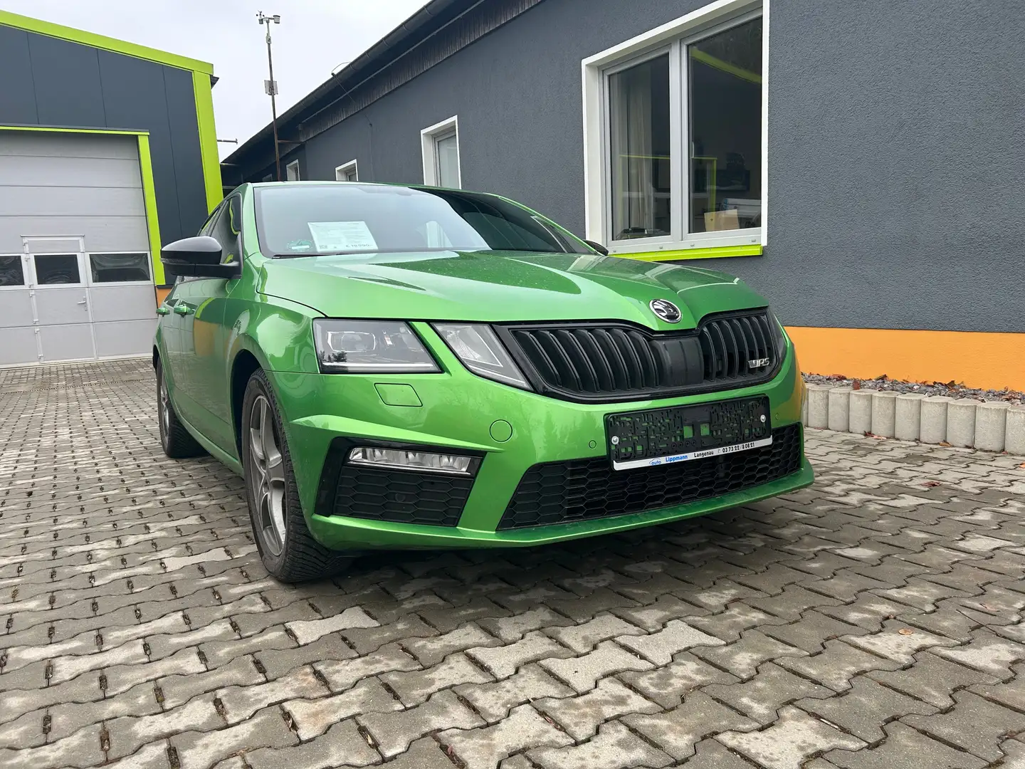 Skoda Octavia RS TSI Challenge PDC v+h Kessy LED ACC SmartLink Vert - 1