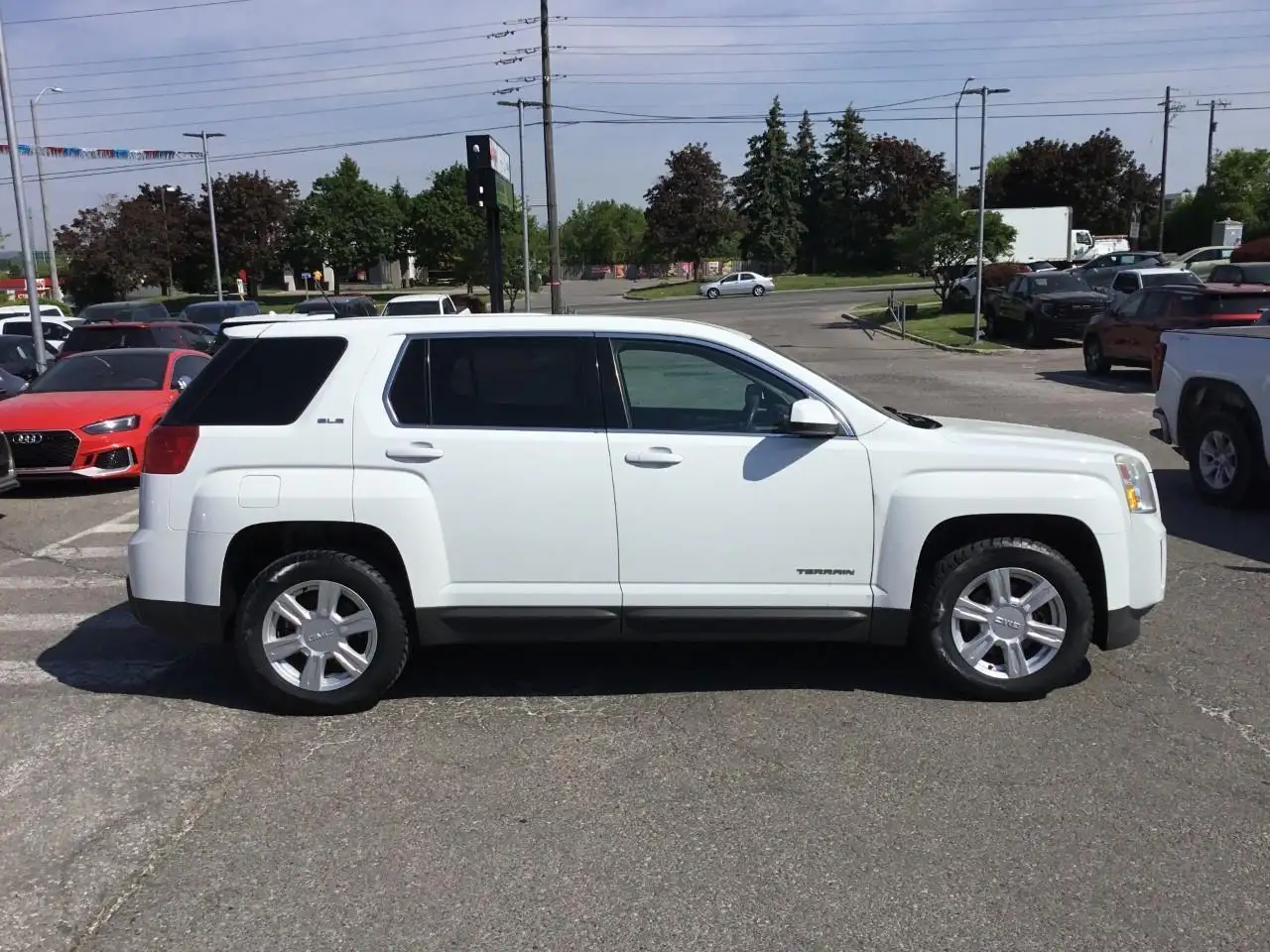 GMC Terrain photo GMC Terrain
