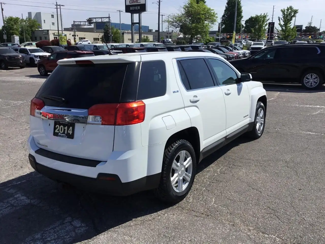 GMC Terrain photo GMC Terrain