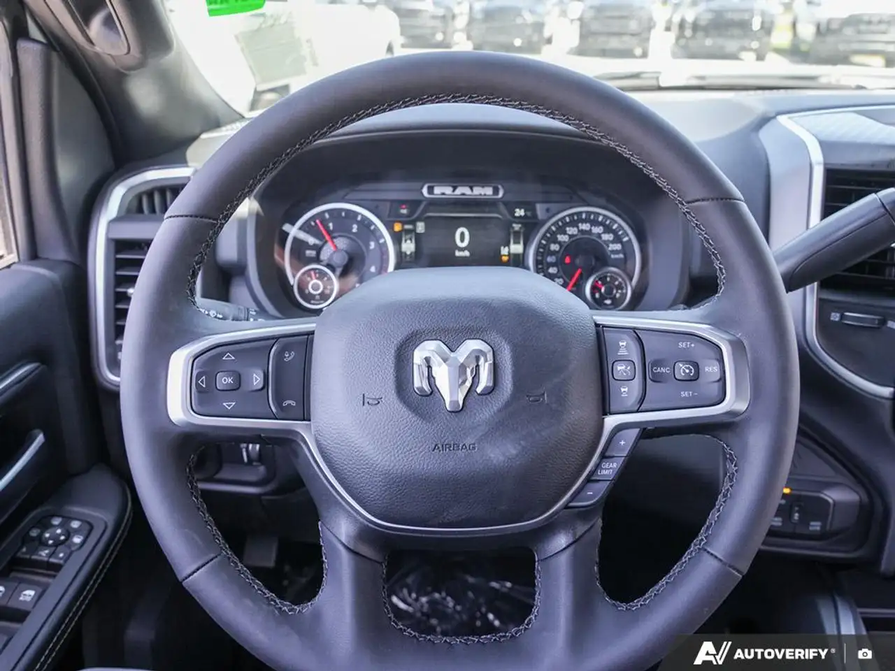 RAM 2500 снимка RAM 2500