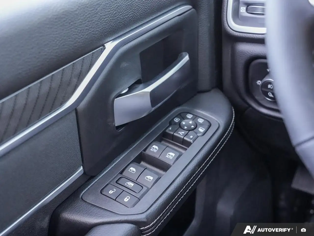 RAM 2500 снимка RAM 2500