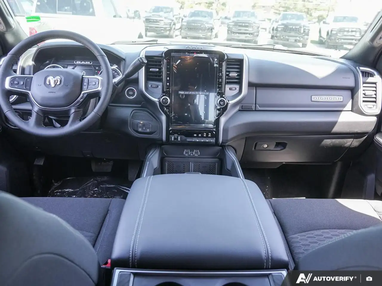 RAM 2500 снимка RAM 2500