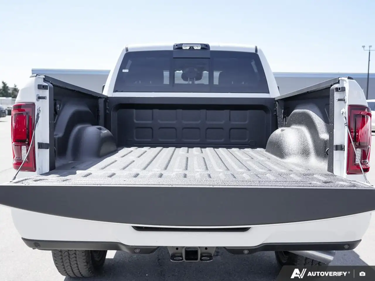 RAM 2500 снимка RAM 2500