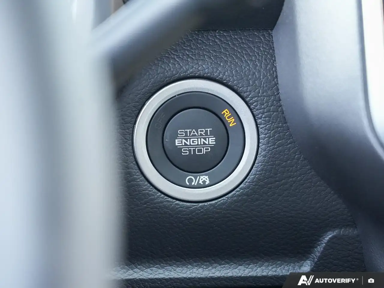 RAM 2500 снимка RAM 2500