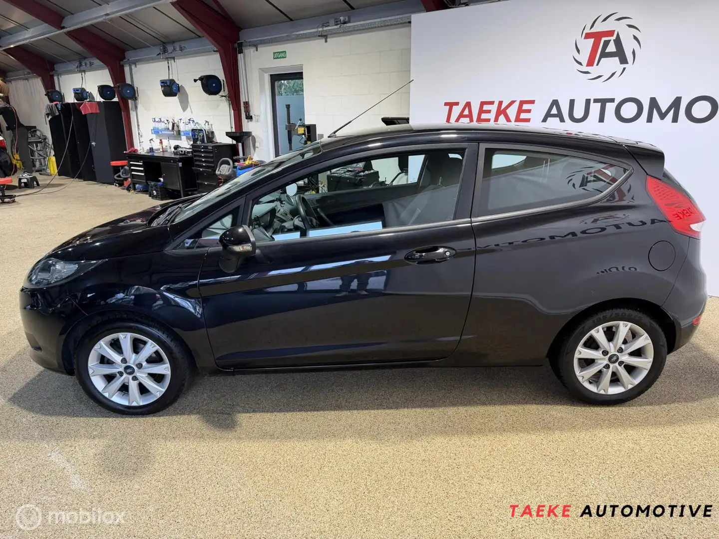 Ford Fiesta 1.25 S-Edition Airco/NAP/APK Schwarz - 2