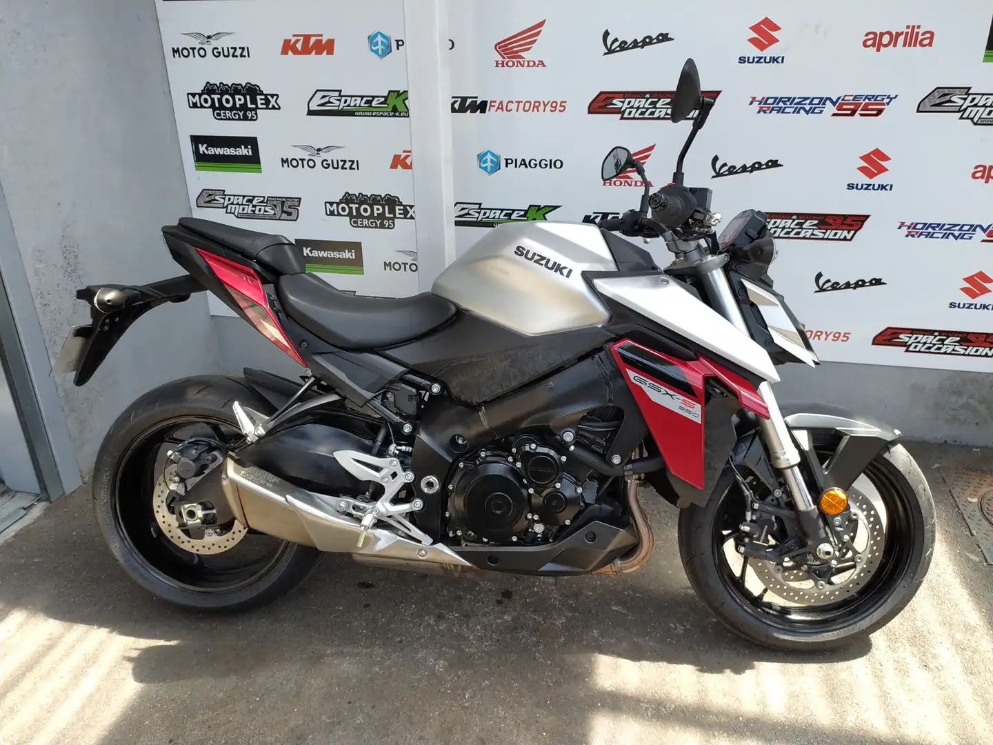 Suzuki GSX-S 950 Argent - 1