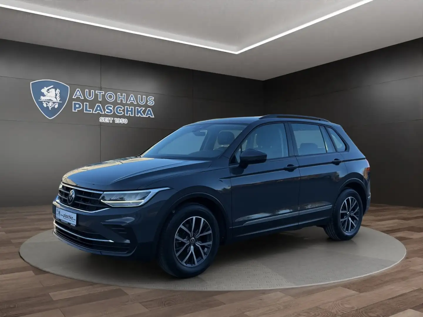 Volkswagen Tiguan 2.0 TDI DSG Life AHK+KAMERA+NAVI+LED+PDC Klima Grau - 1