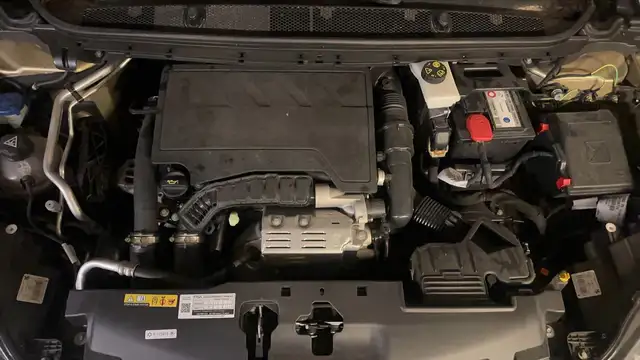 Peugeot 308 view 15