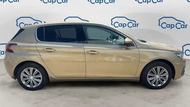 Peugeot 308 view 4