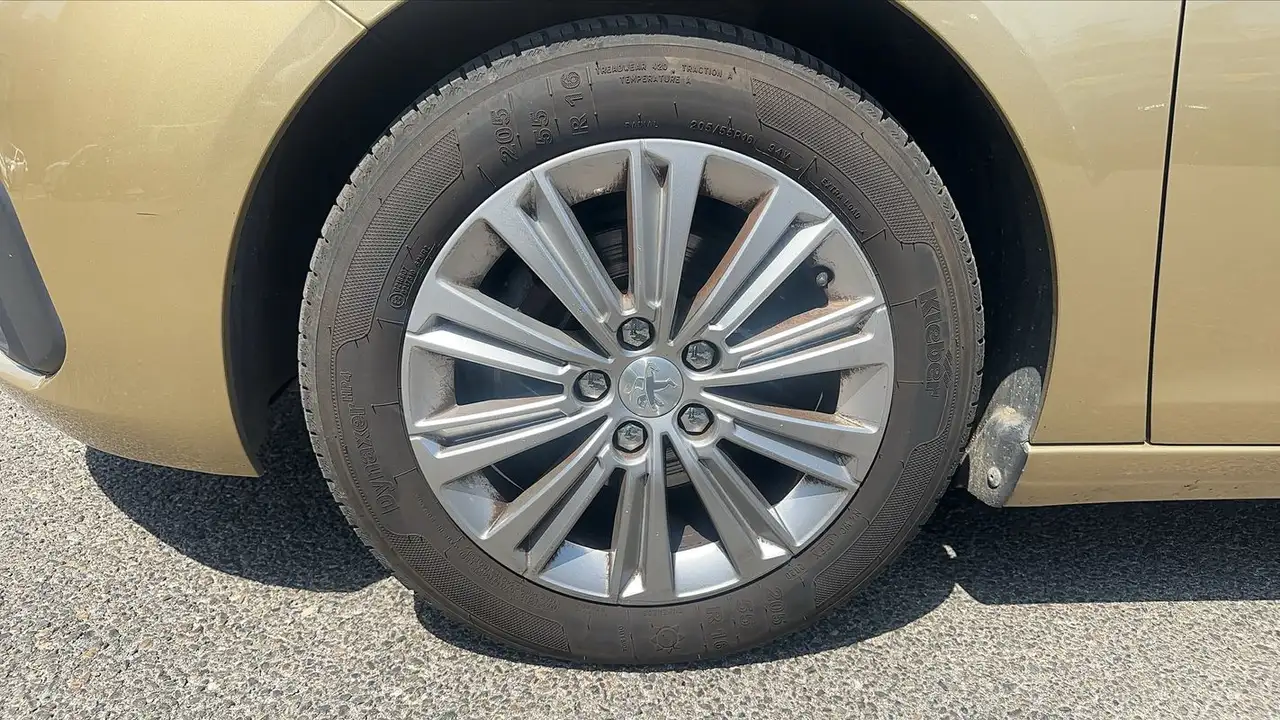 Peugeot 308 308 — photo 18