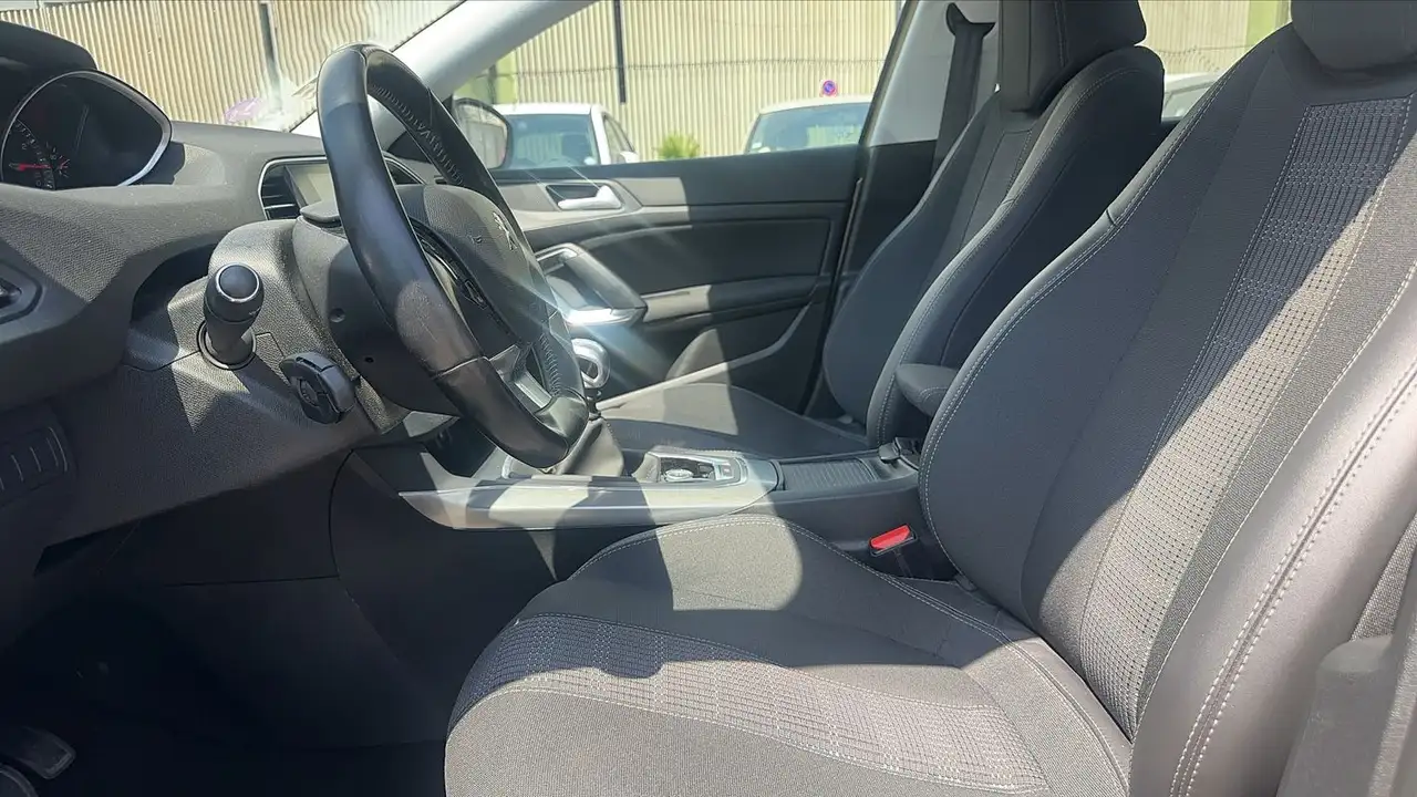 Peugeot 308 308 — photo 25