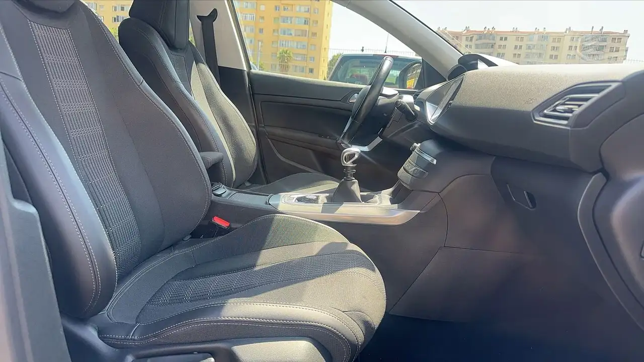 Peugeot 308 308 — photo 27