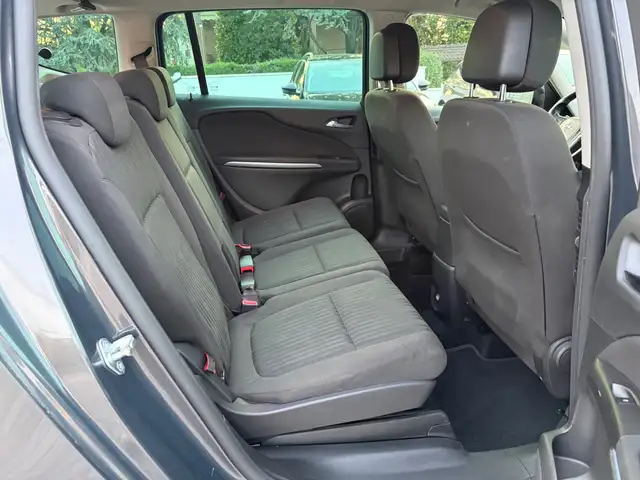 Opel Zafira view 12