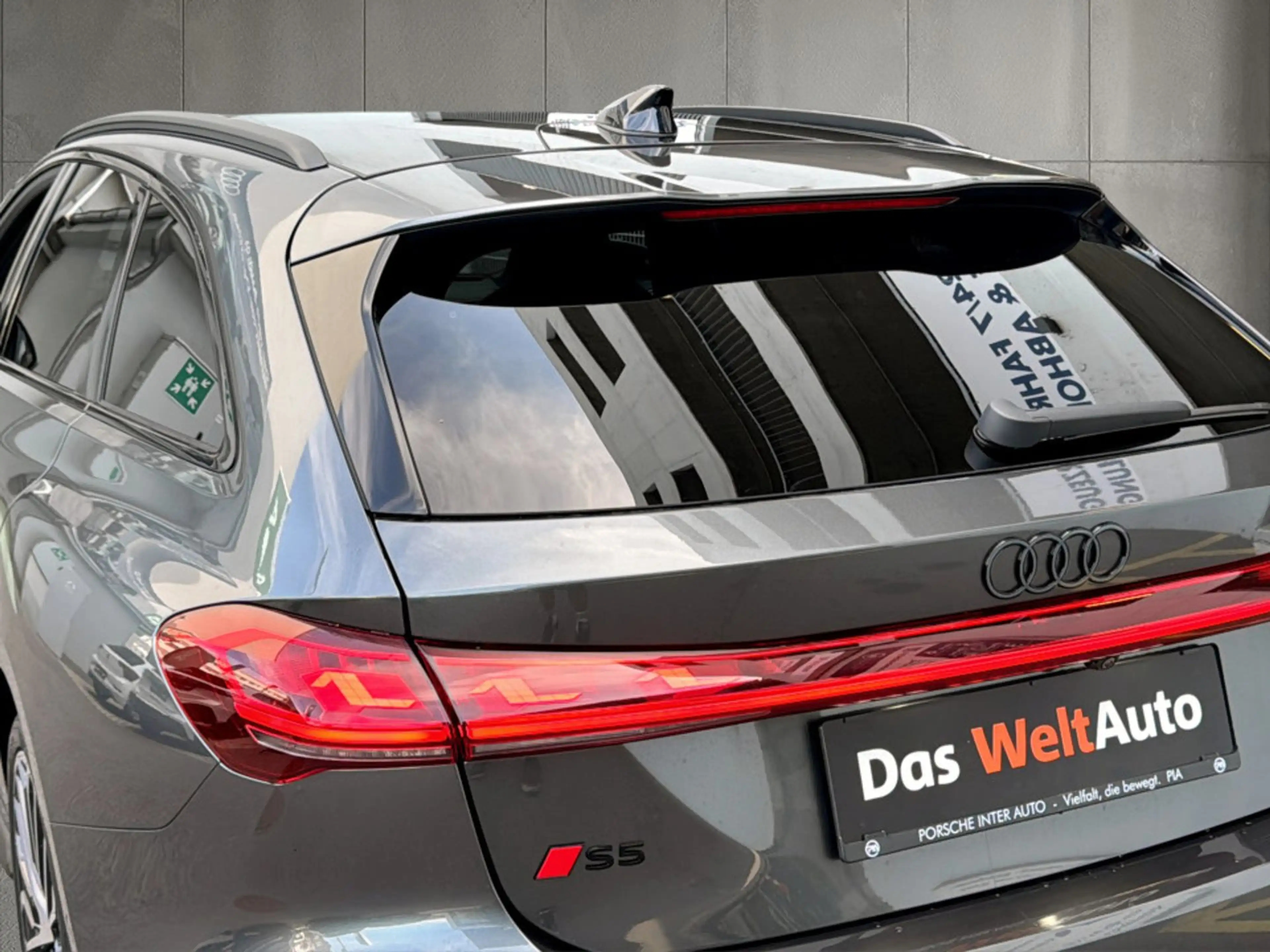 Audi S5 quattro — photo 9