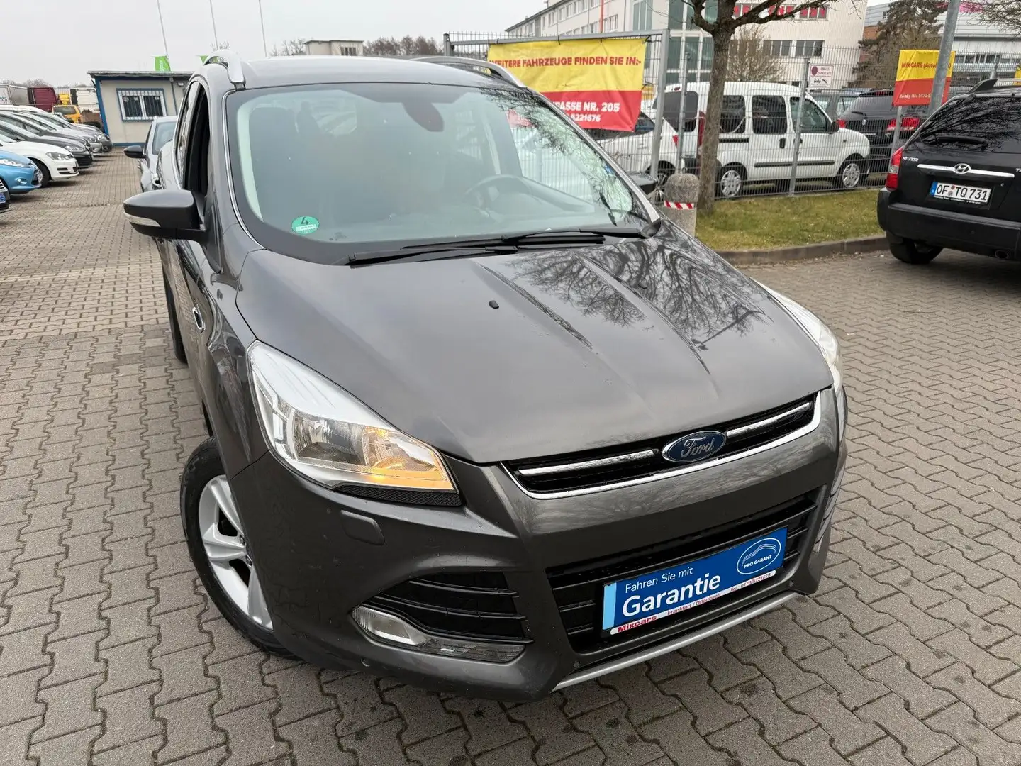 Ford Kuga 2.0 TDCI*TITANIUM*NAVI*T.LEDER*SHZ*6.G*PDC* Gris - 1