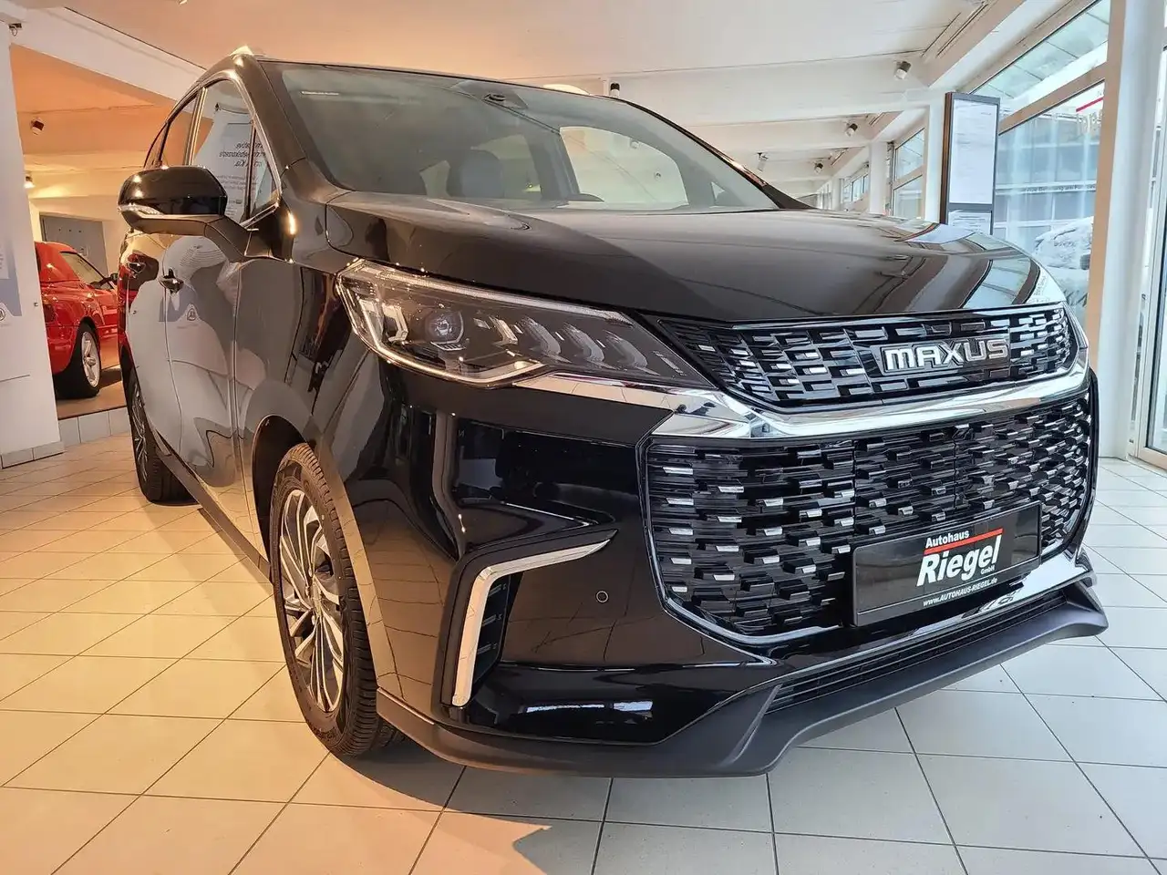 Maxus Euniq 5