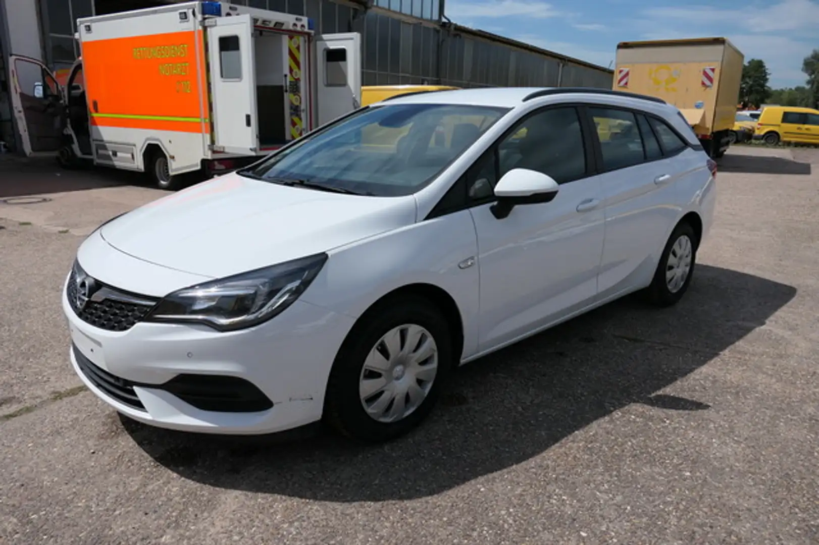 Opel Astra Sports Tourer 1.5 CDTI KLIMA Weiß - 2