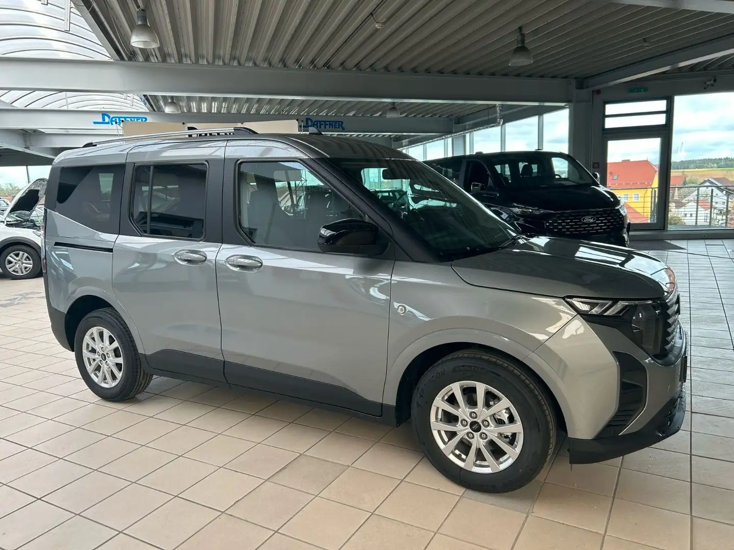 Ford Tourneo Courier 1.0 EcoBoost 92 kW Titanium/PDC Argent - 2
