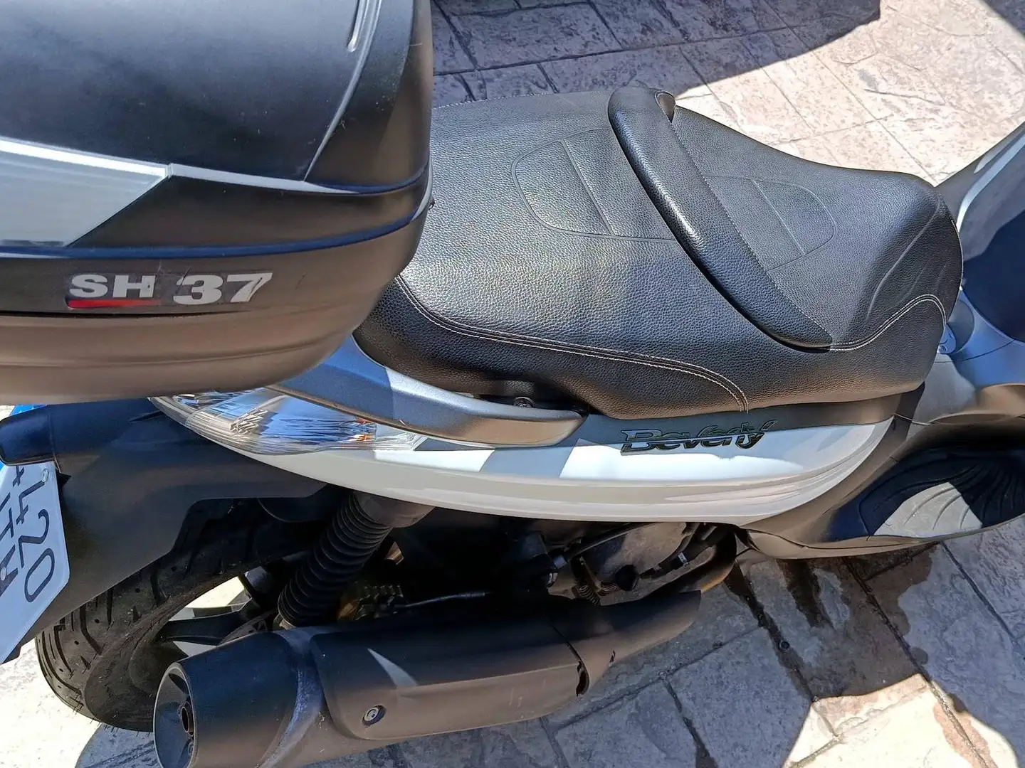 Piaggio Beverly 350 sportouring Blanco - 2