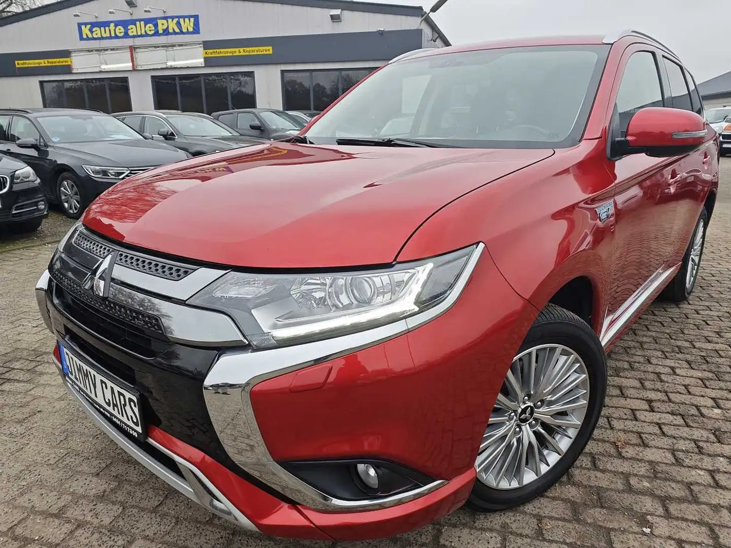 Mitsubishi Outlander Plug-In Hybrid 2.4 4WD Diamant+ Rot - 1