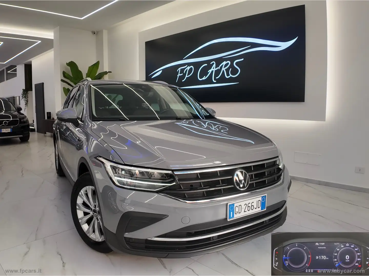 Volkswagen Tiguan 2.0 TDI SCR Life Grigio - 1