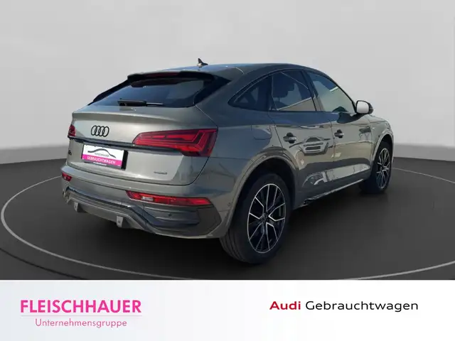 Audi Q5 view 7