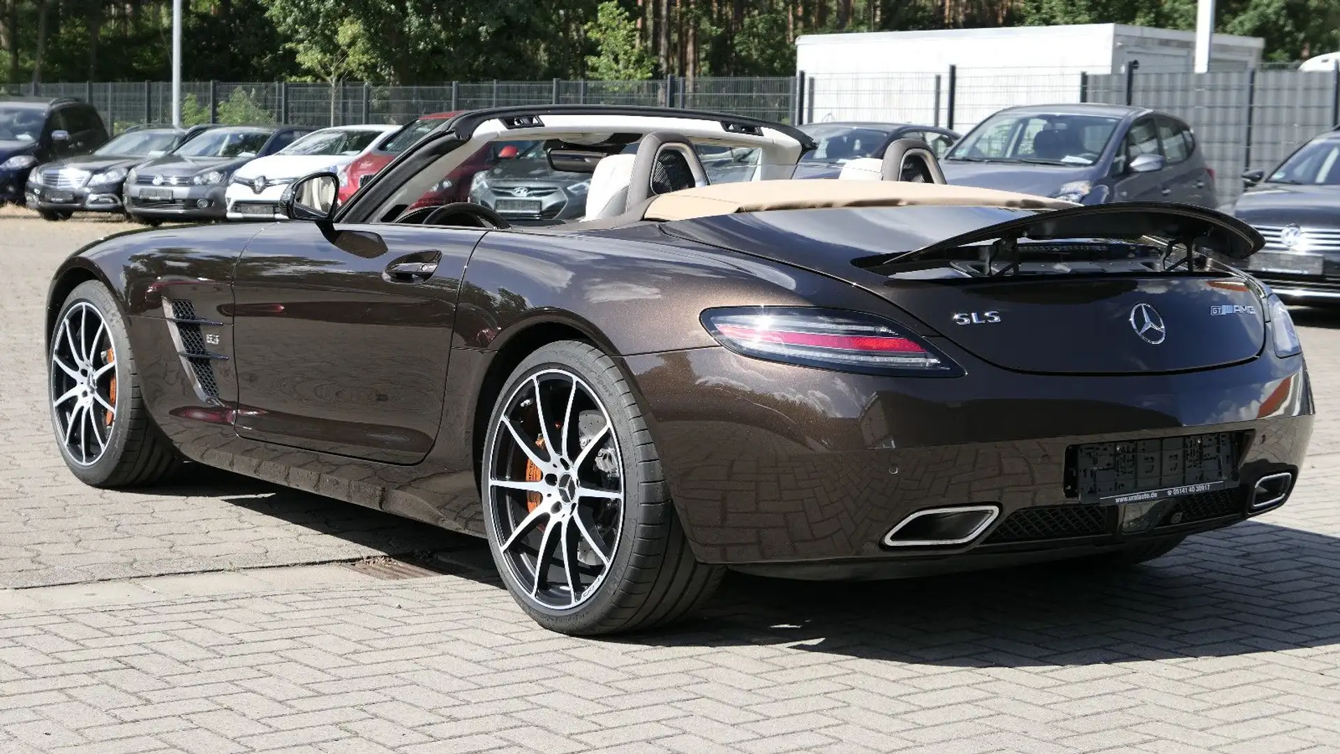 Mercedes-Benz SLS GT Keramik/designo/AMG Ride/Carbon/B&O Hnědá - 2