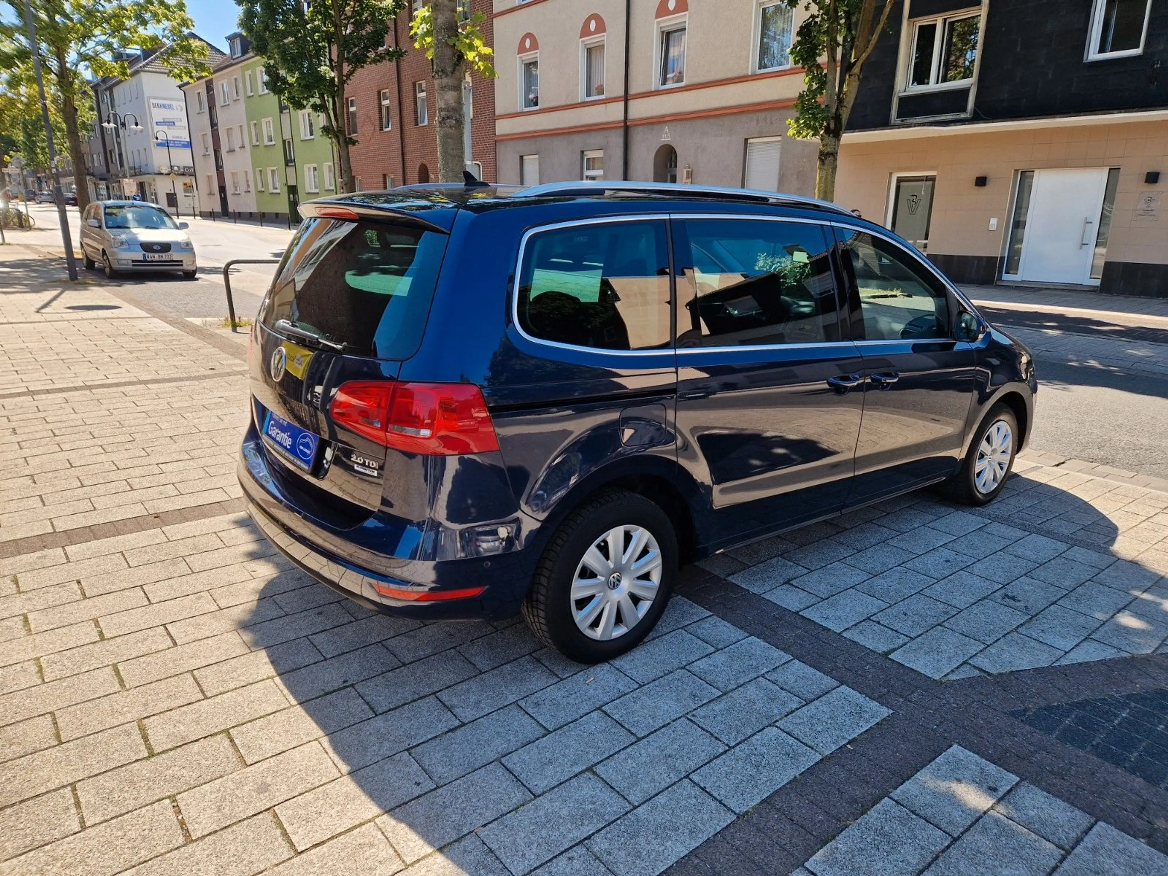 Volkswagen Sharan Highline BMT *2.Hand*7-Sitzer*LED*Leder* — photo 5