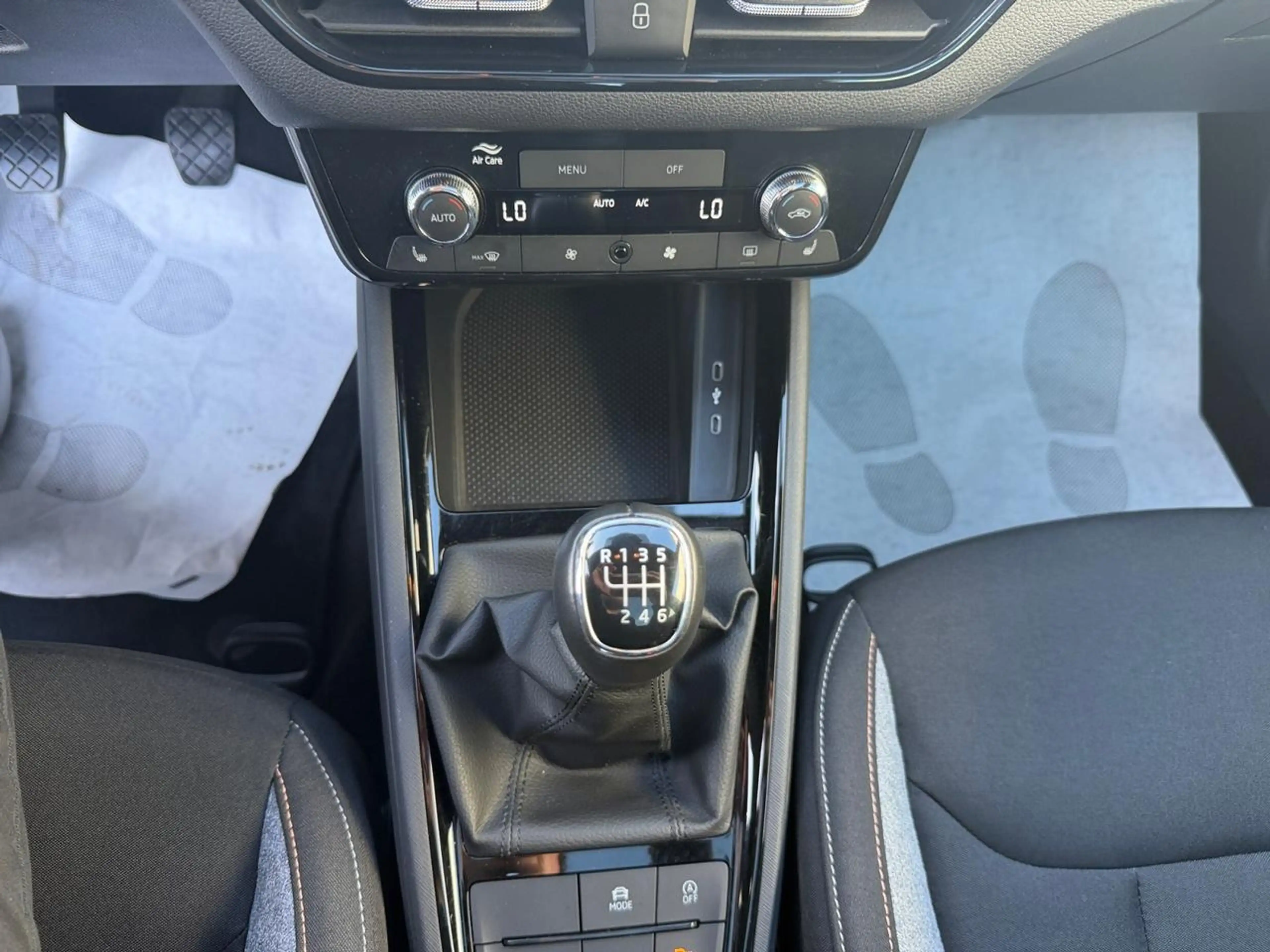 Skoda Kamiq 1.0 TSI Selection — photo 15