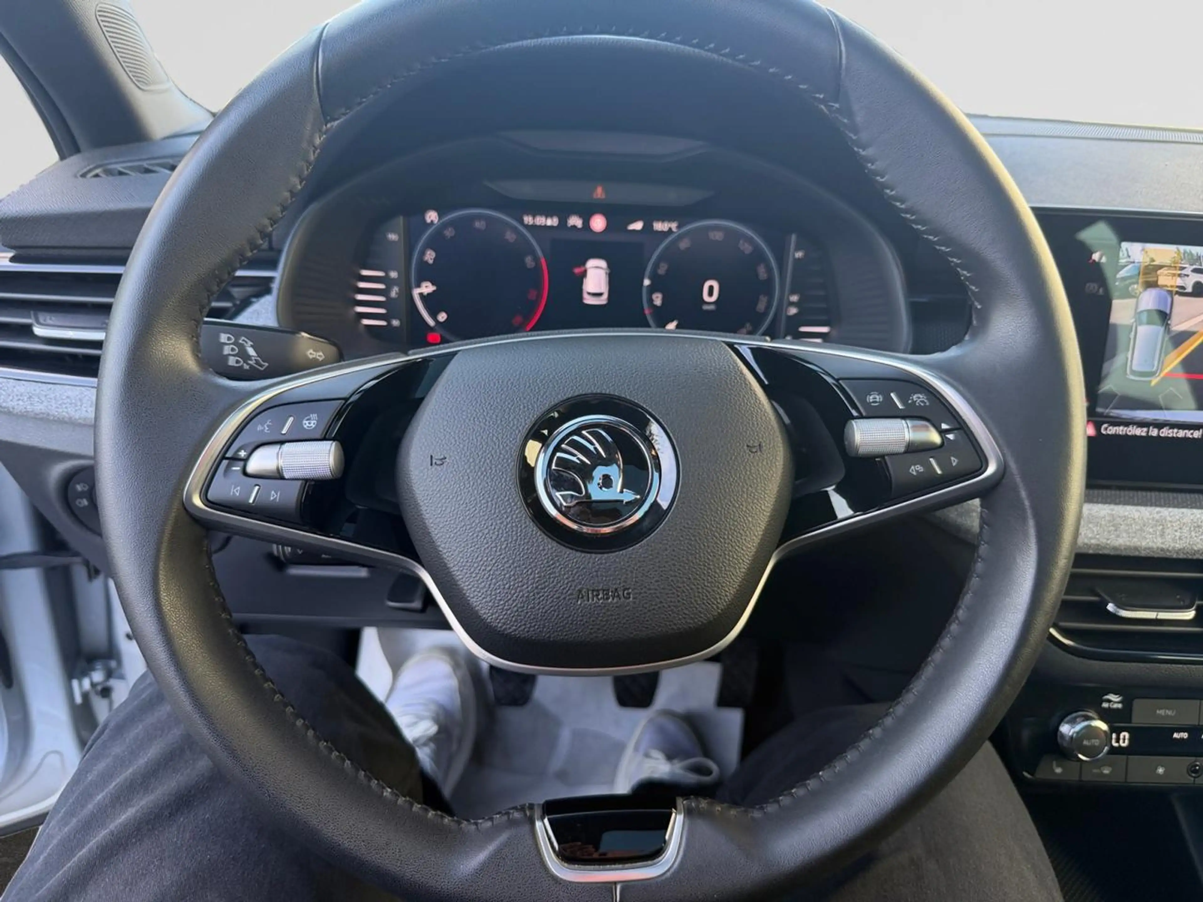 Skoda Kamiq 1.0 TSI Selection — photo 16