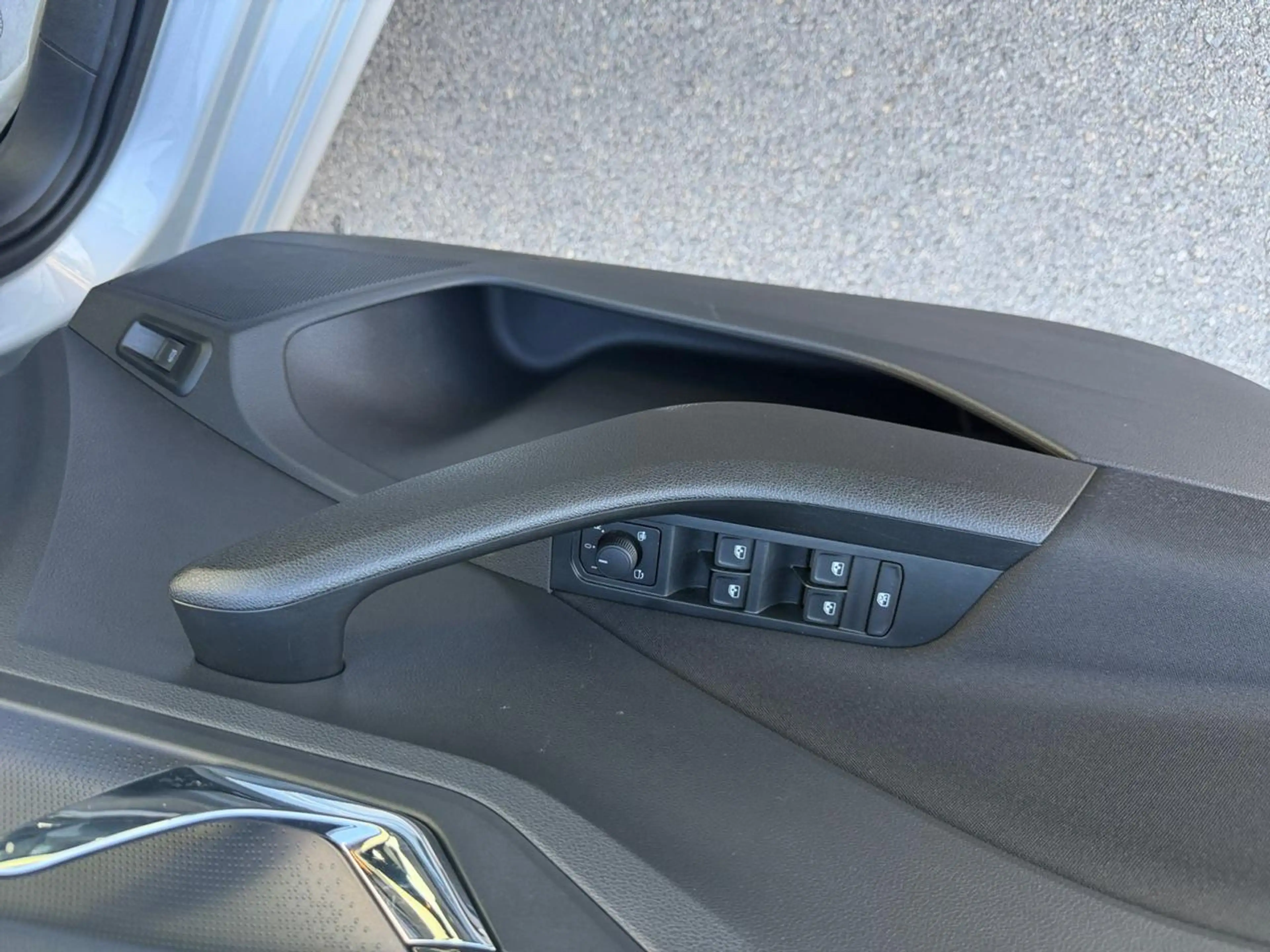 Skoda Kamiq 1.0 TSI Selection — photo 17