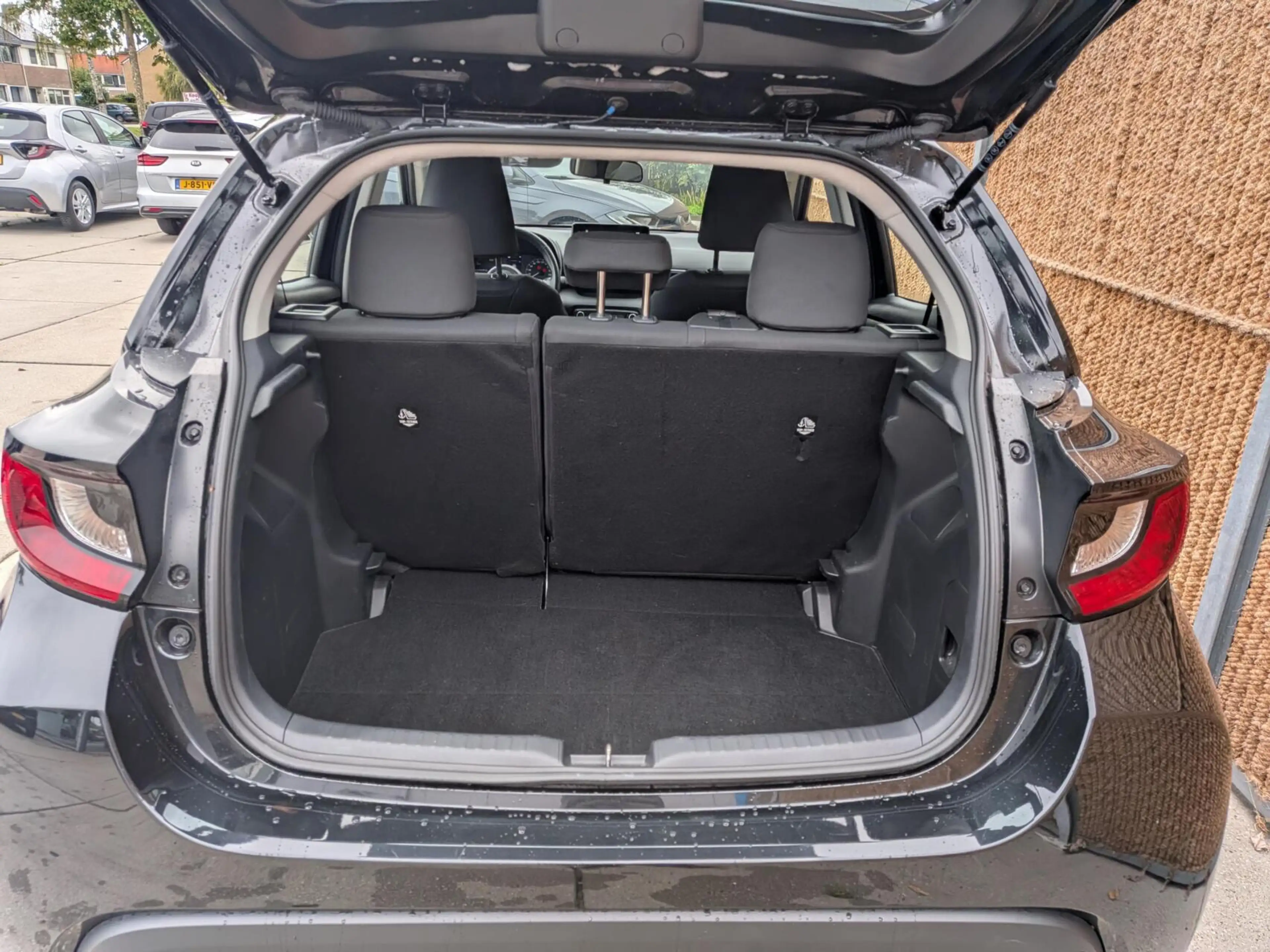 Mazda 2 Hybrid 1.5 Centre-line — photo 9