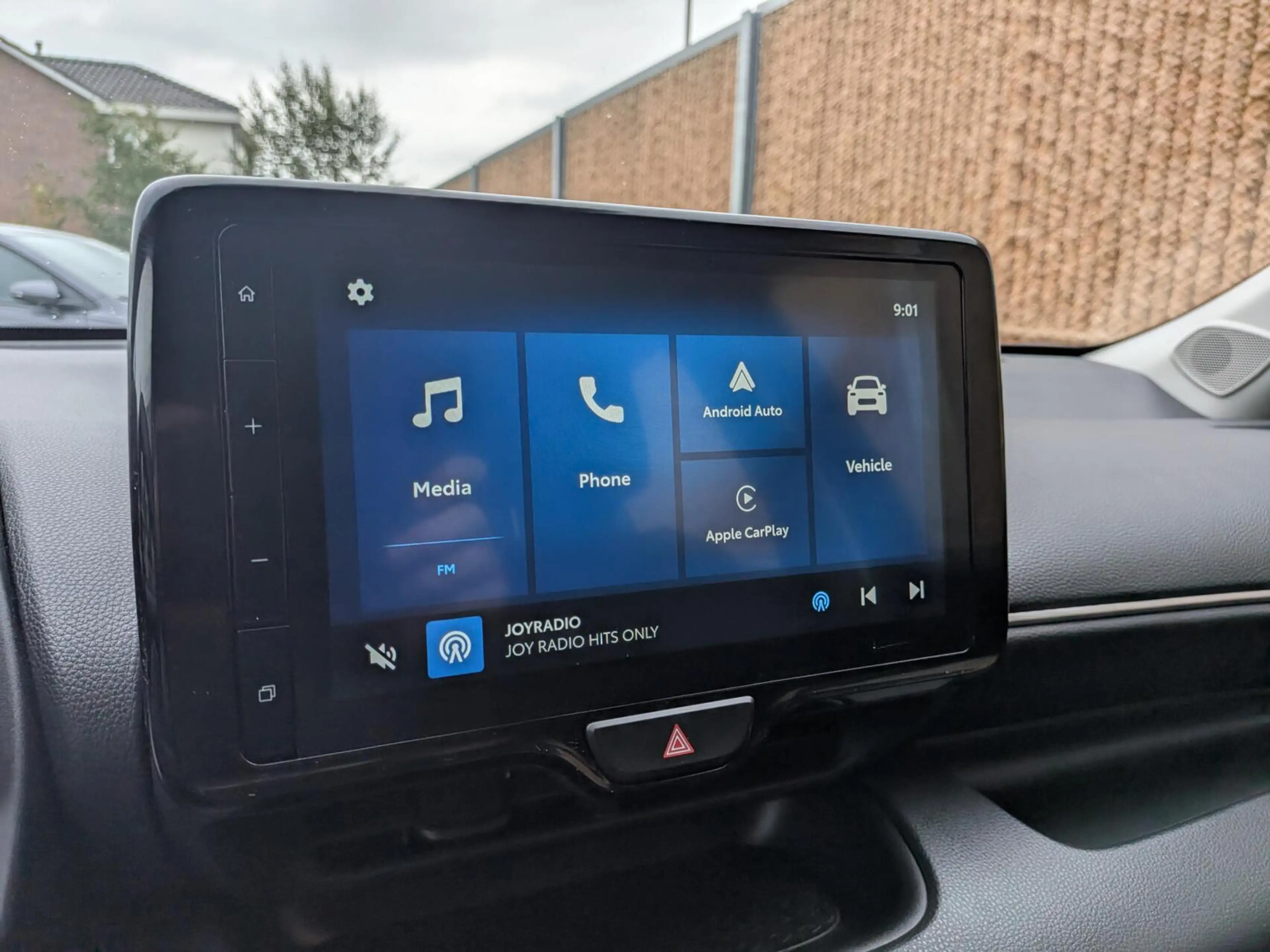 Mazda 2 Hybrid 1.5 Centre-line — photo 14