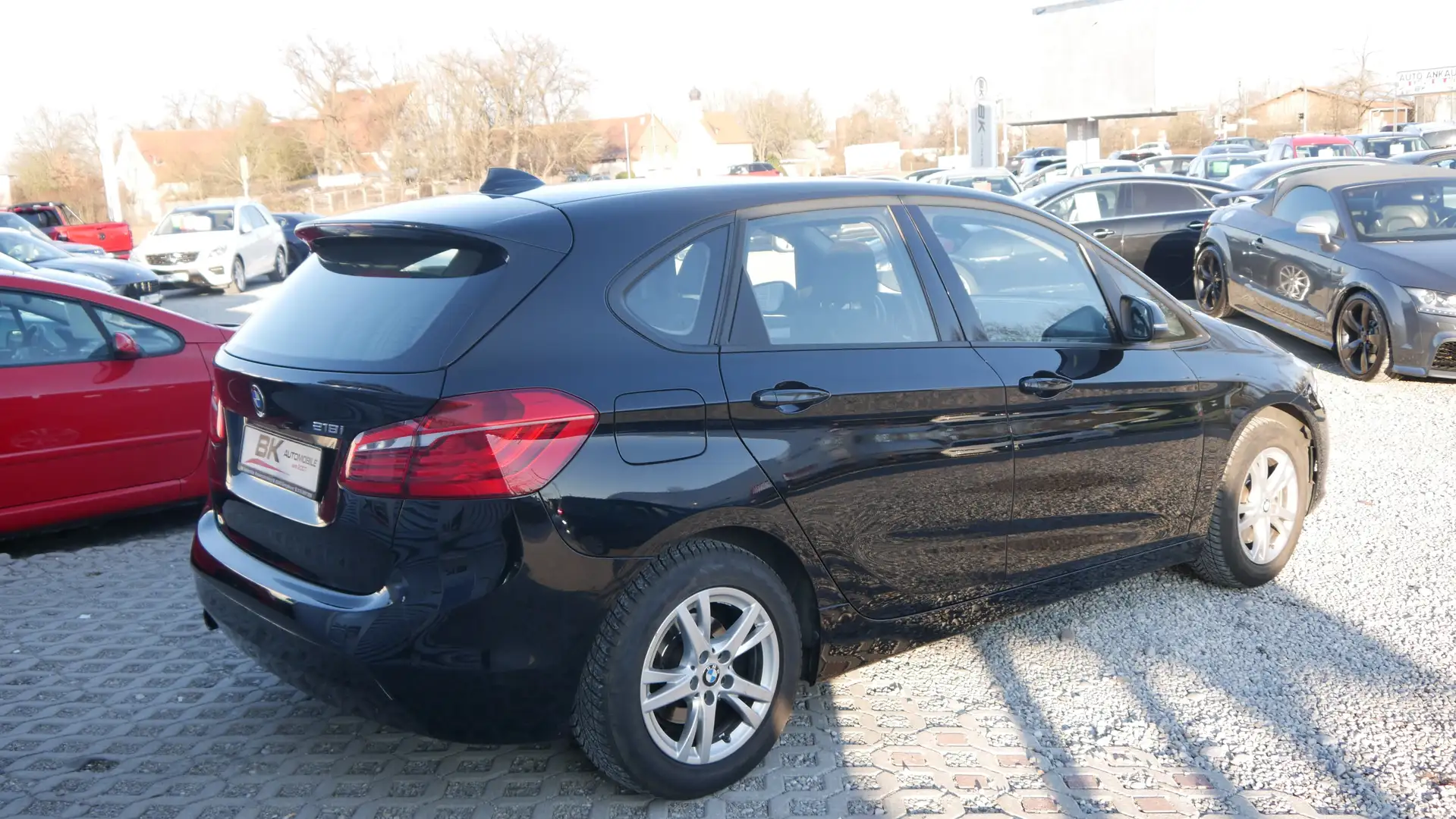 BMW 218 TÜV,- Kundendienst Neu Sitzheizung Klima Navi Schwarz - 2