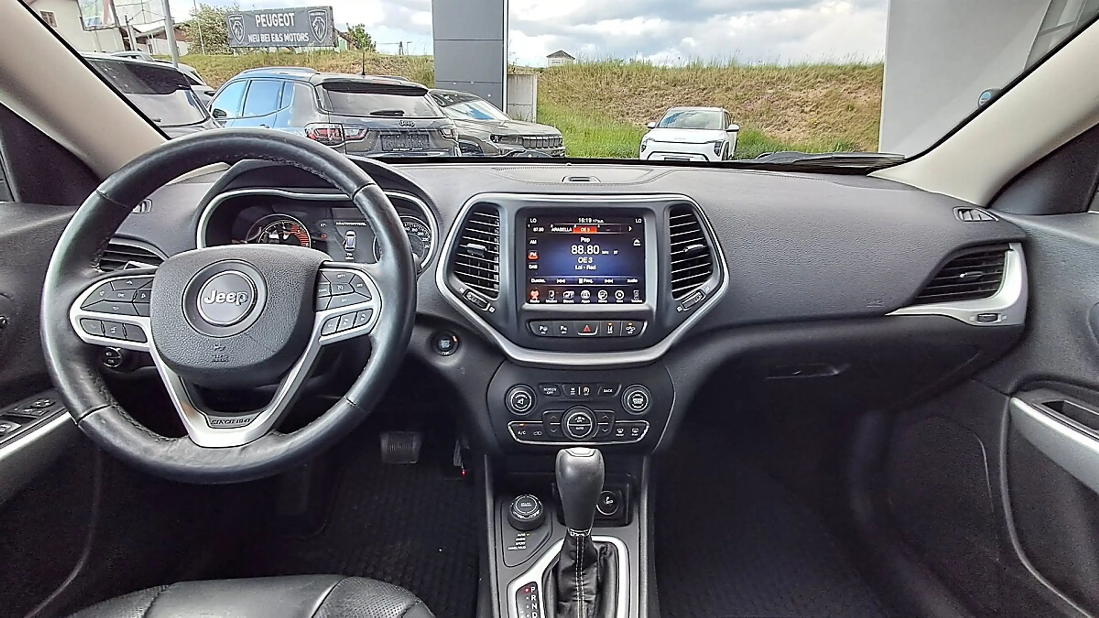 Jeep Cherokee 2,2 MultiJet II AWD Limited Aut. — photo 12