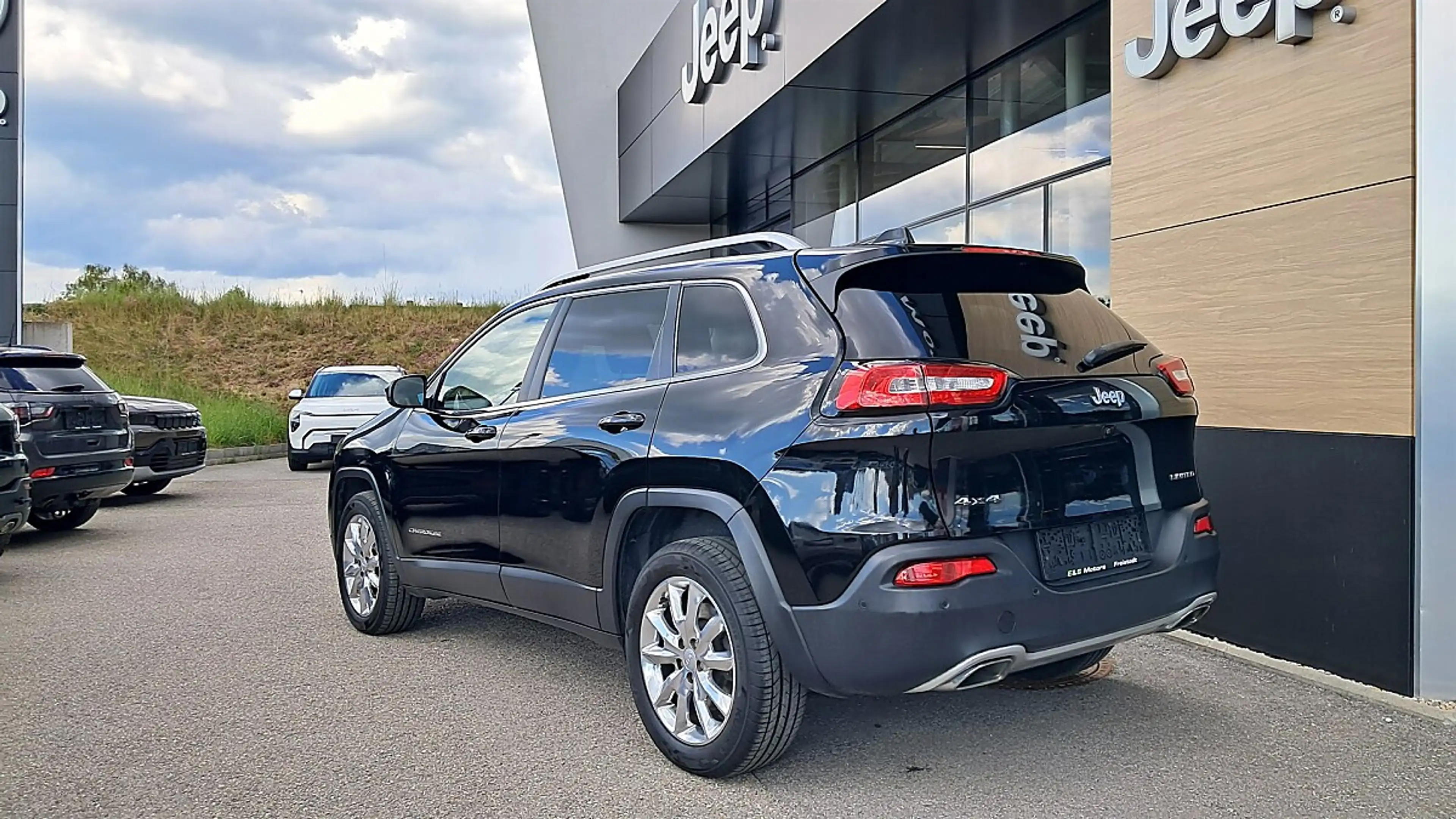 Jeep Cherokee 2,2 MultiJet II AWD Limited Aut. — photo 3