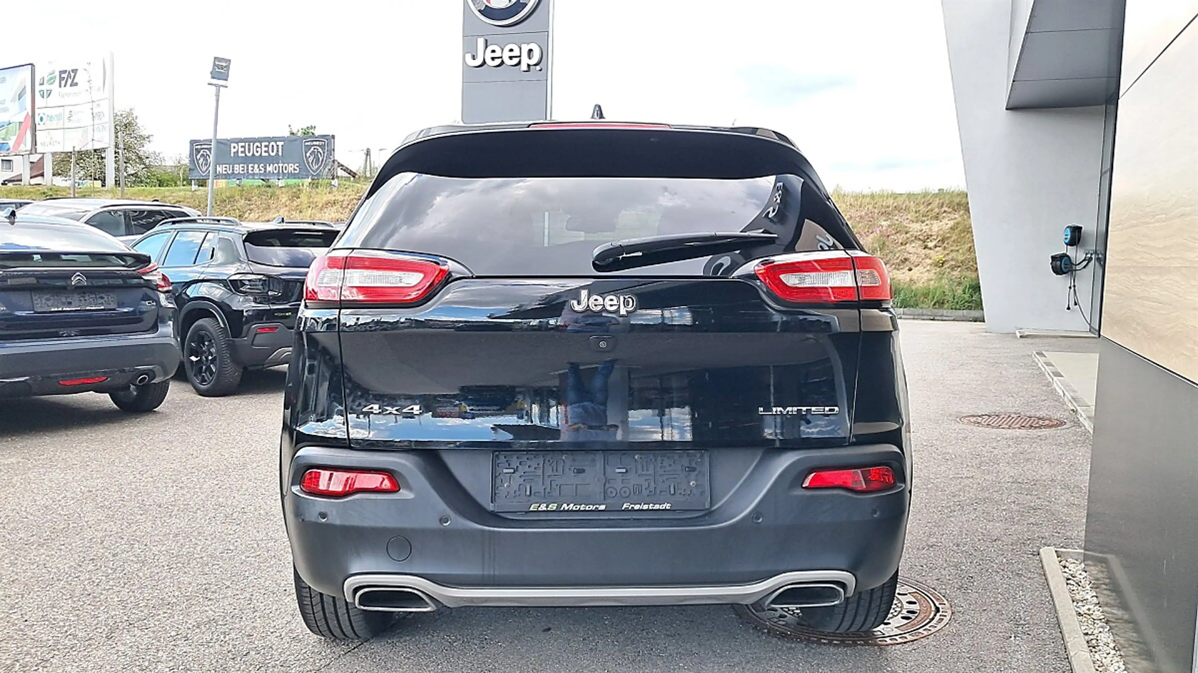 Jeep Cherokee 2,2 MultiJet II AWD Limited Aut. — photo 4