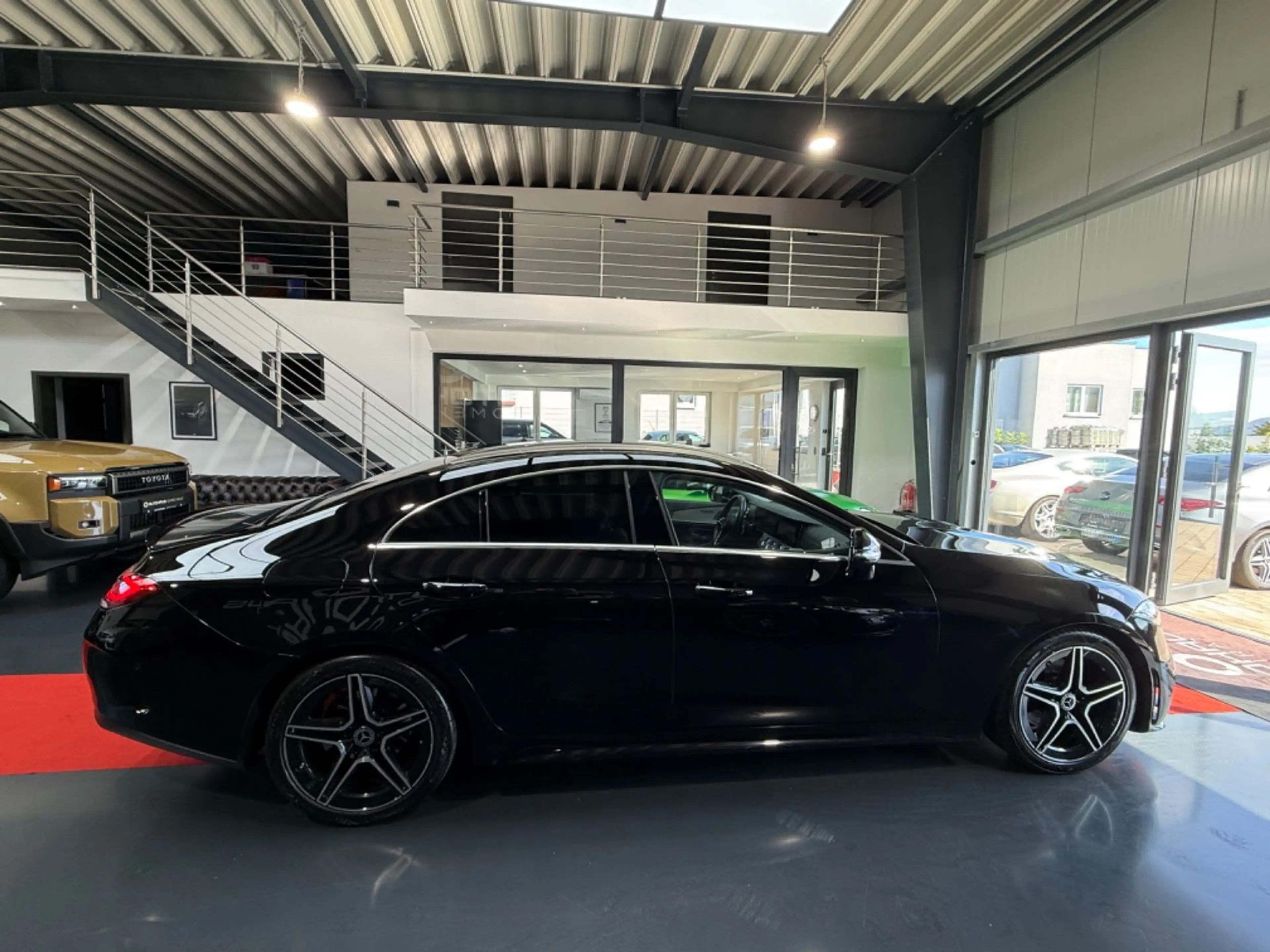 Mercedes-Benz CLS 220 d 1HD/AMG-L/Burmester/R-Kamera — photo 4